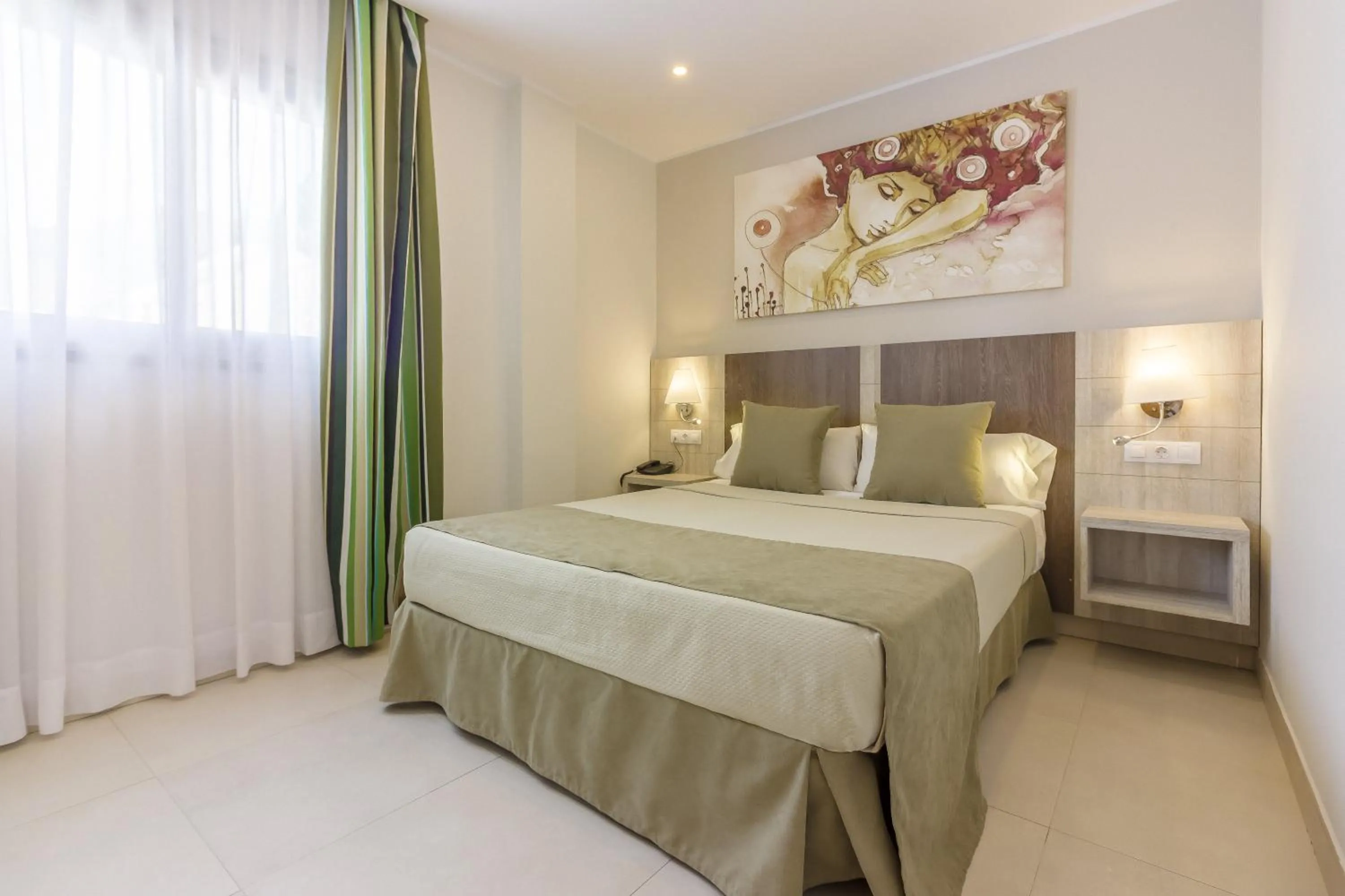 Bedroom, Bed in Klayman Diamond Aparthotel