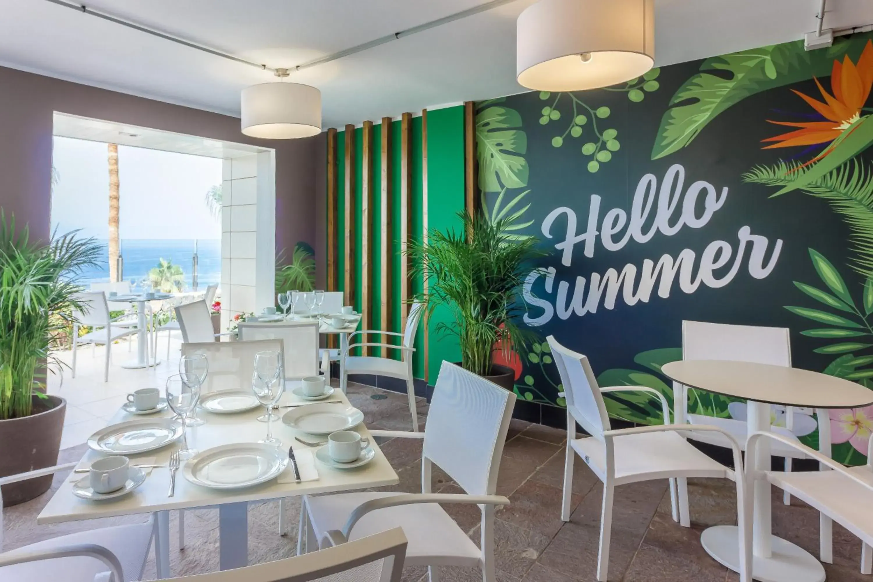 Restaurant/places to eat in Klayman Diamond Aparthotel Restaurant/places to eat in Klayman Diamond Aparthotel