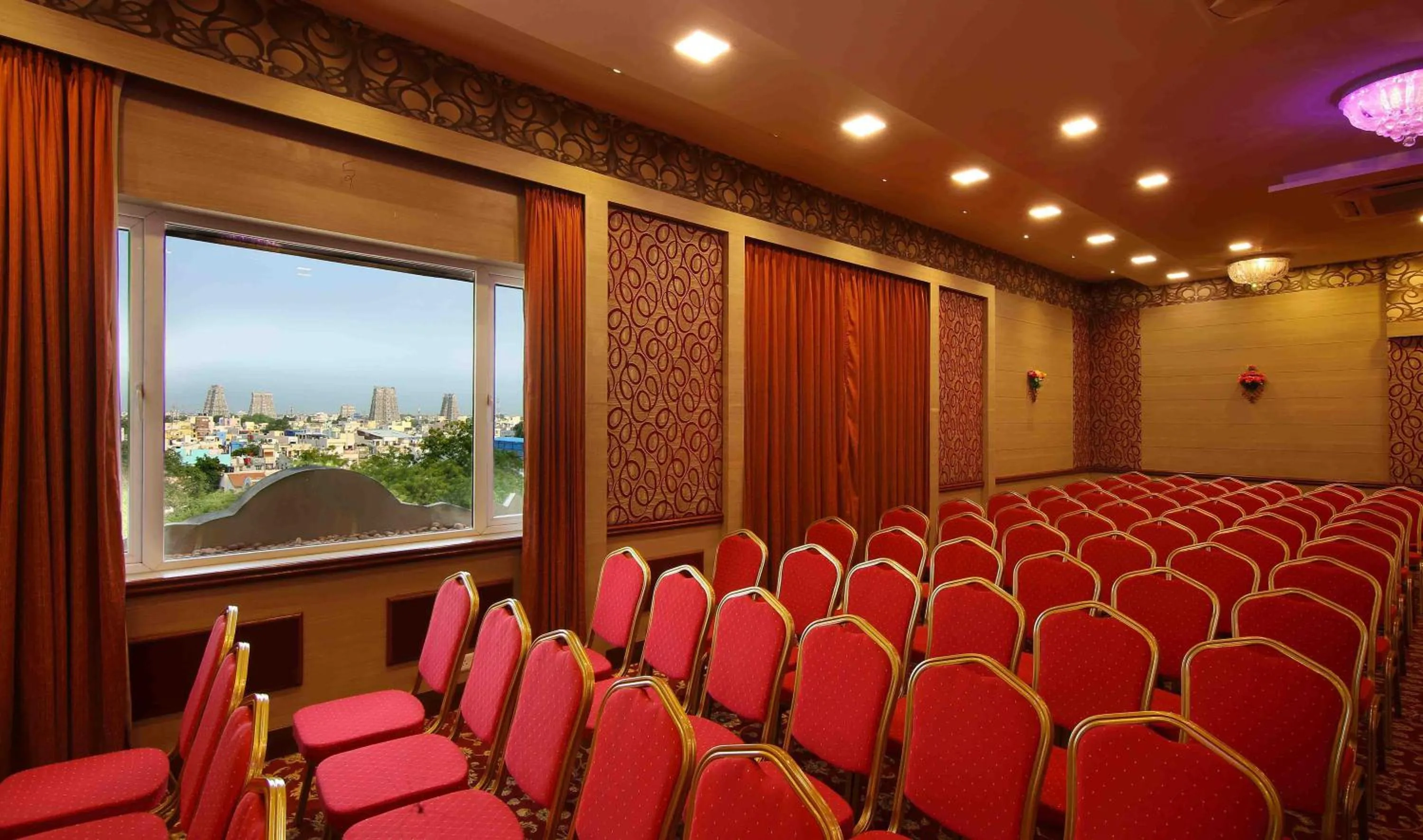 Meeting/conference room in Royal Court