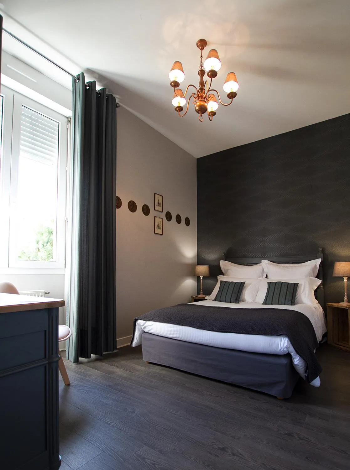 Photo of the whole room, Bed in Le Clos des Bories