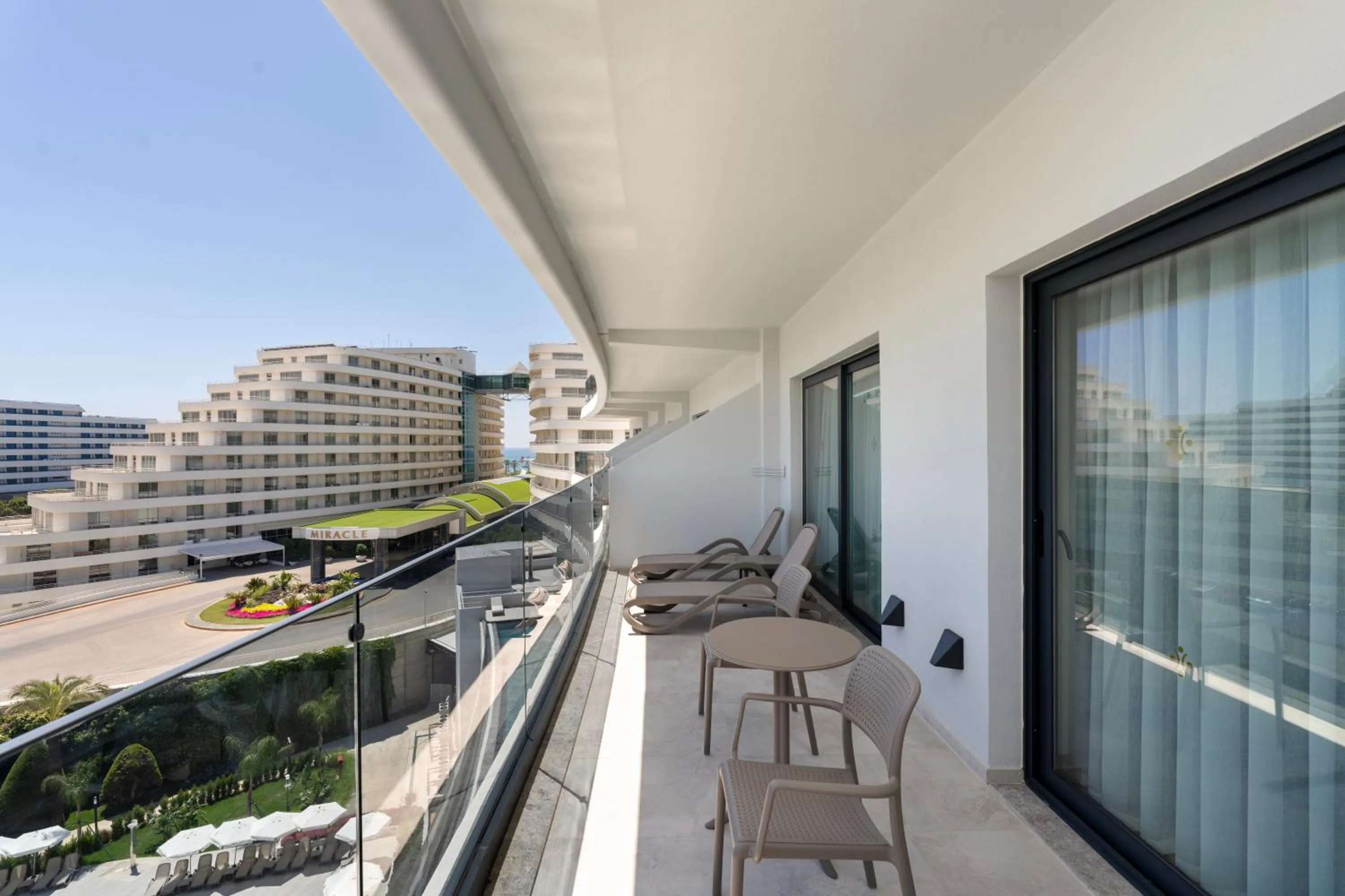 Balcony/Terrace in Miracle Resort Hotel