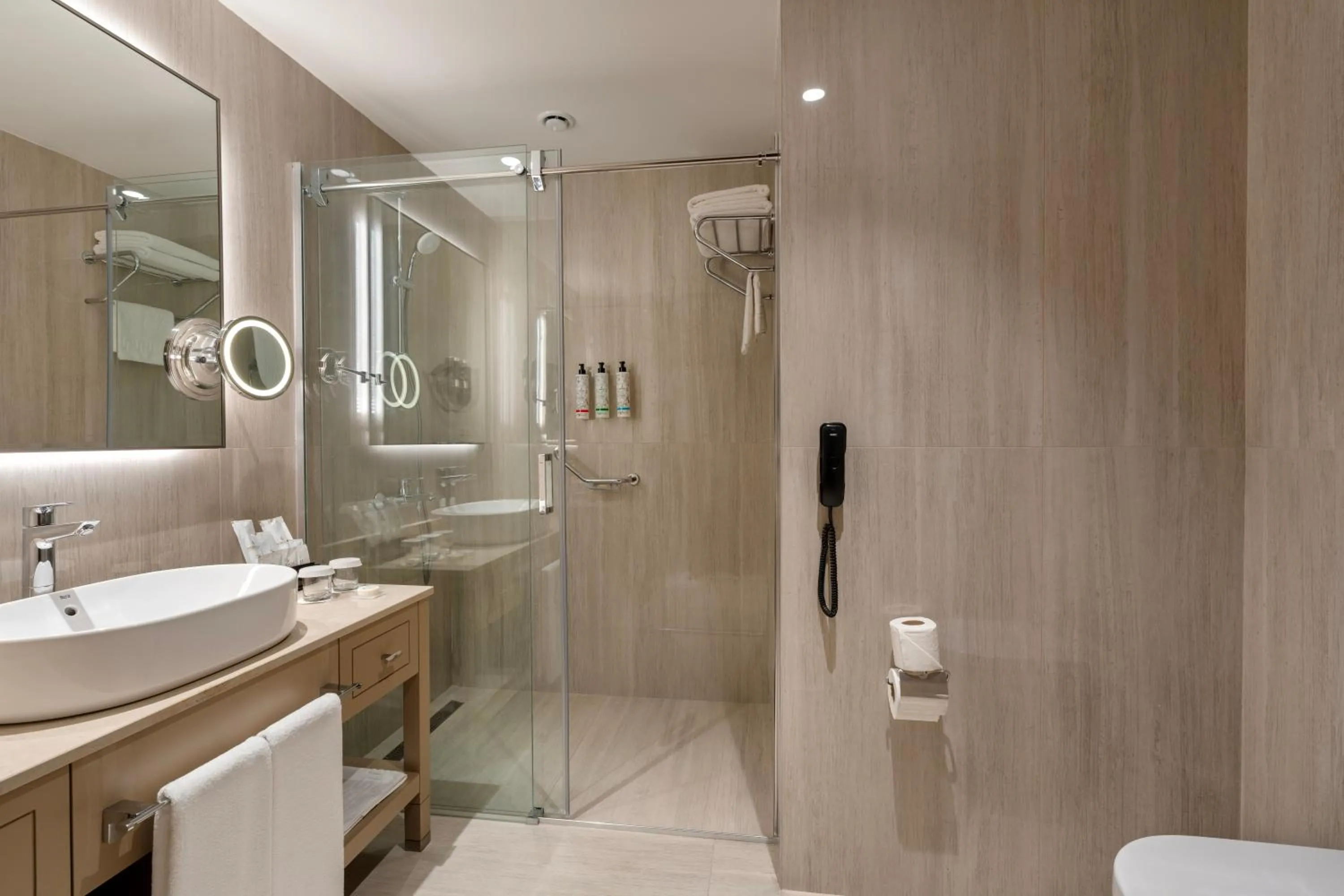 Shower in Miracle Resort Hotel