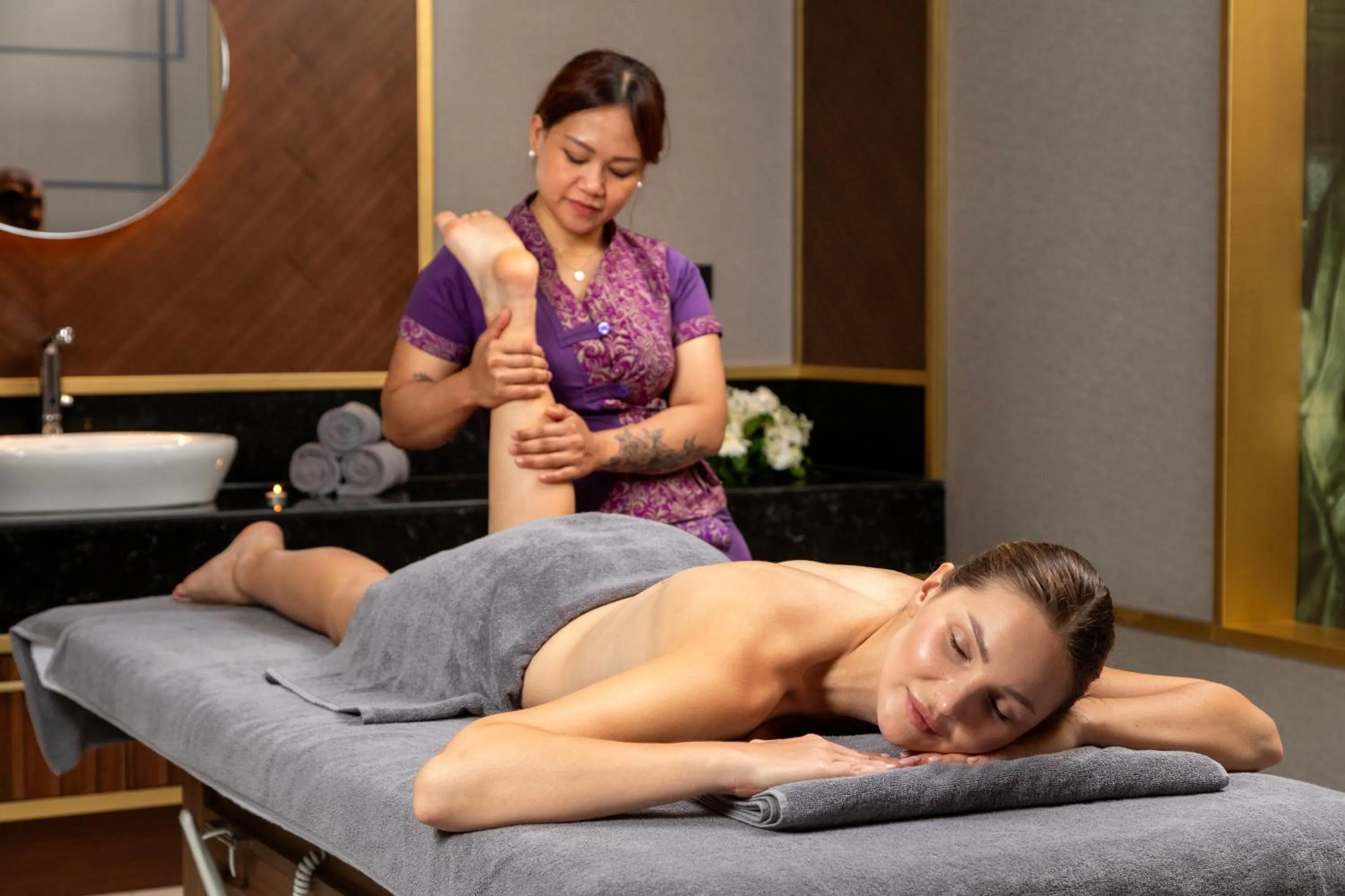 Massage in Miracle Resort Hotel