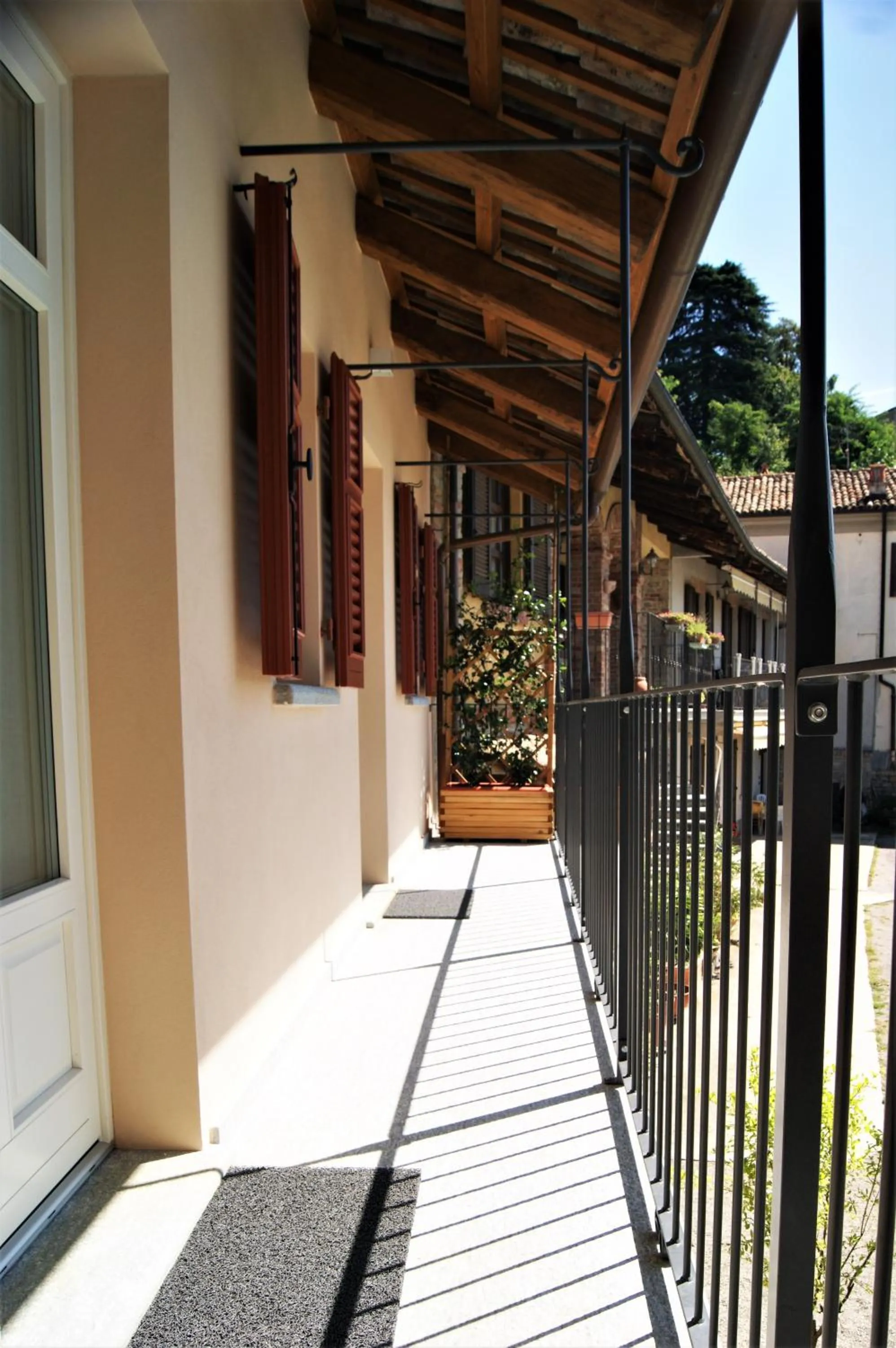 Facade/entrance in La Basiglia Apartment