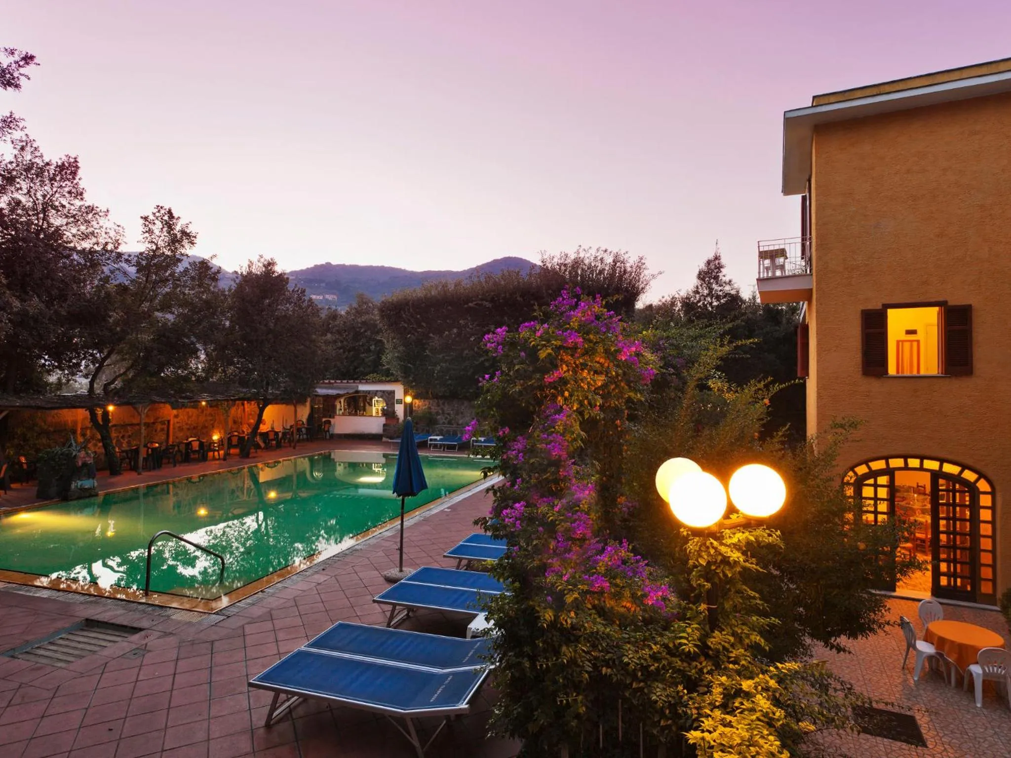 Facade/entrance in Hotel Cleopatra