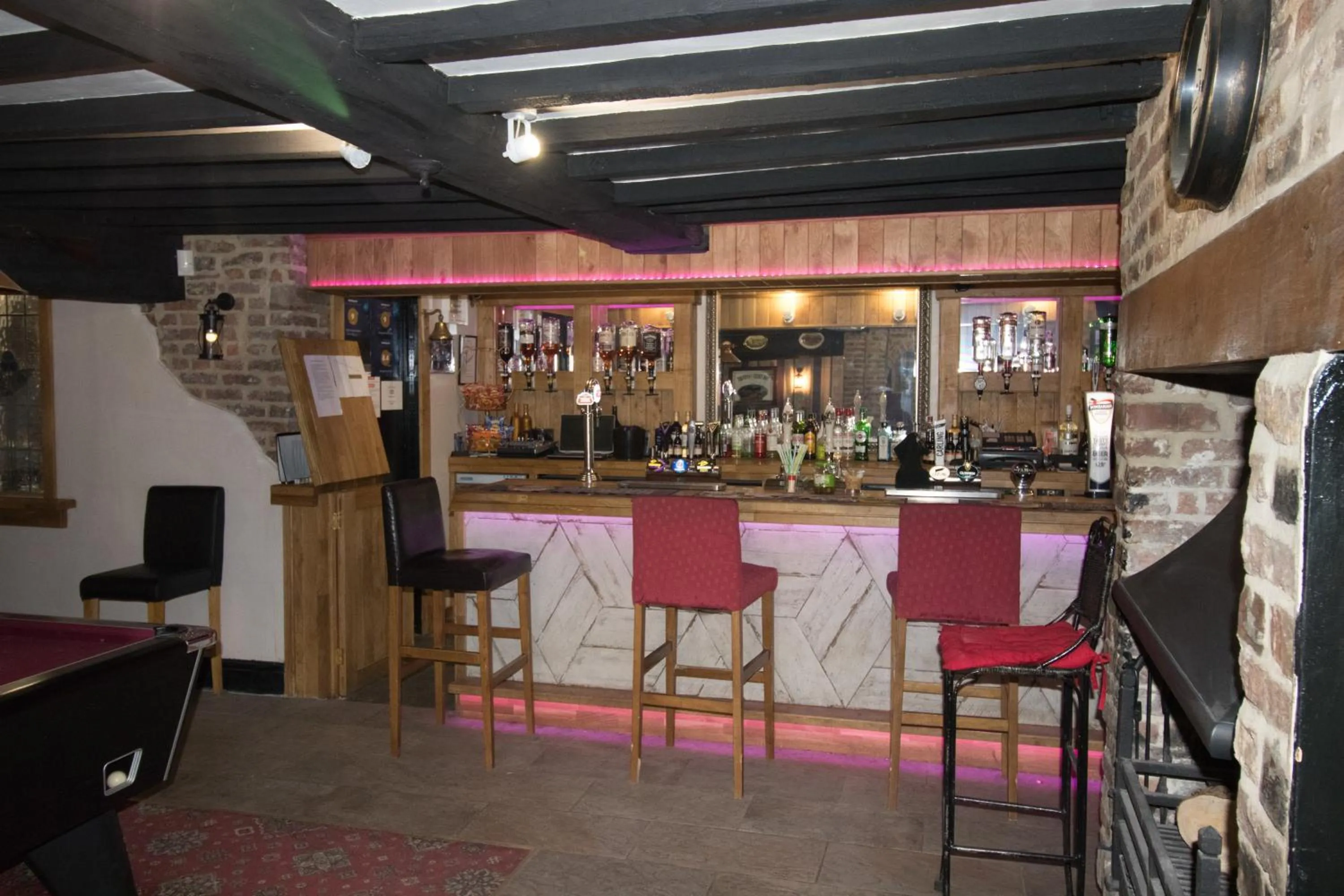 The cabin saracens head