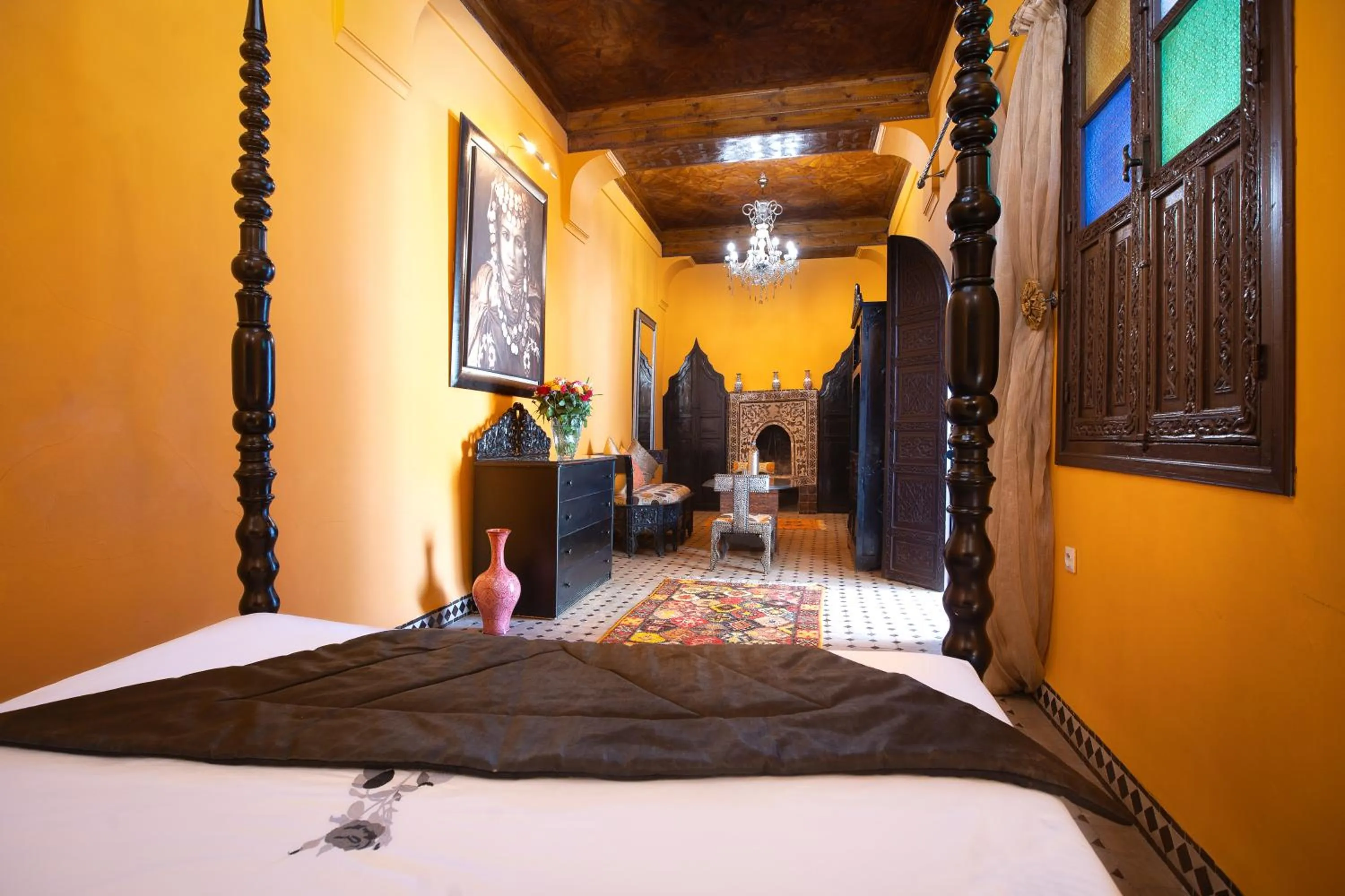 Photo of the whole room, Bed in Riad Ben Tachfine