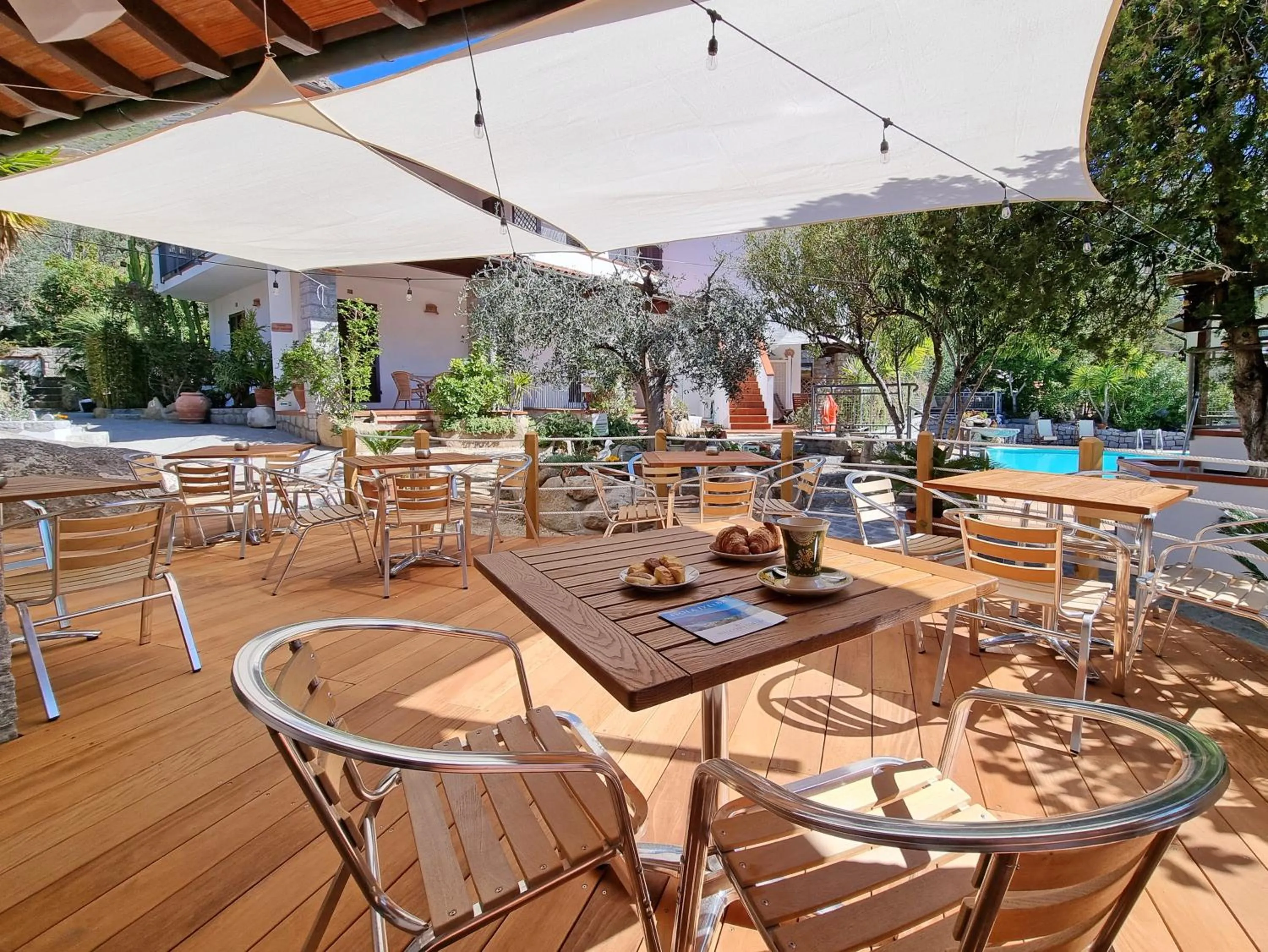 Restaurant/places to eat in Eco Hotel Montemerlo