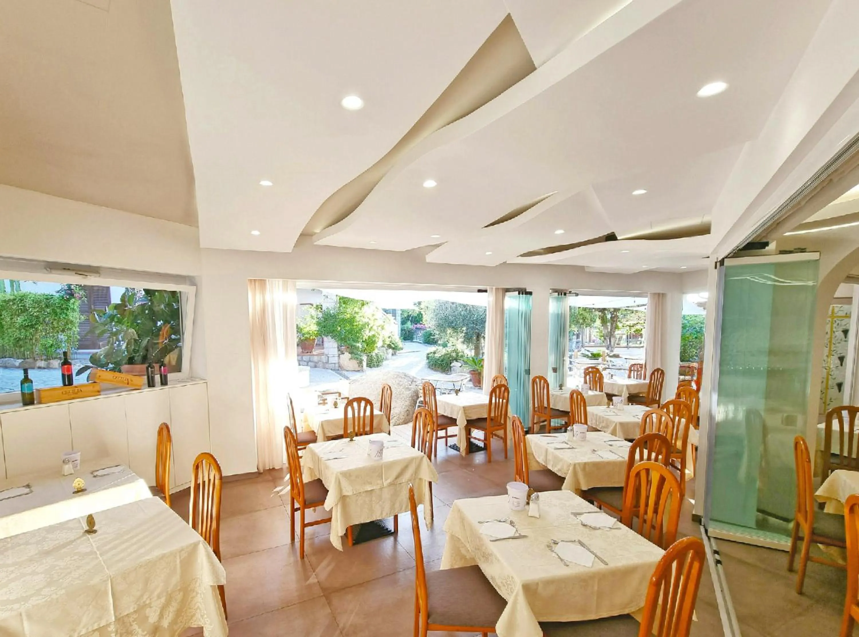 Restaurant/places to eat in Eco Hotel Montemerlo