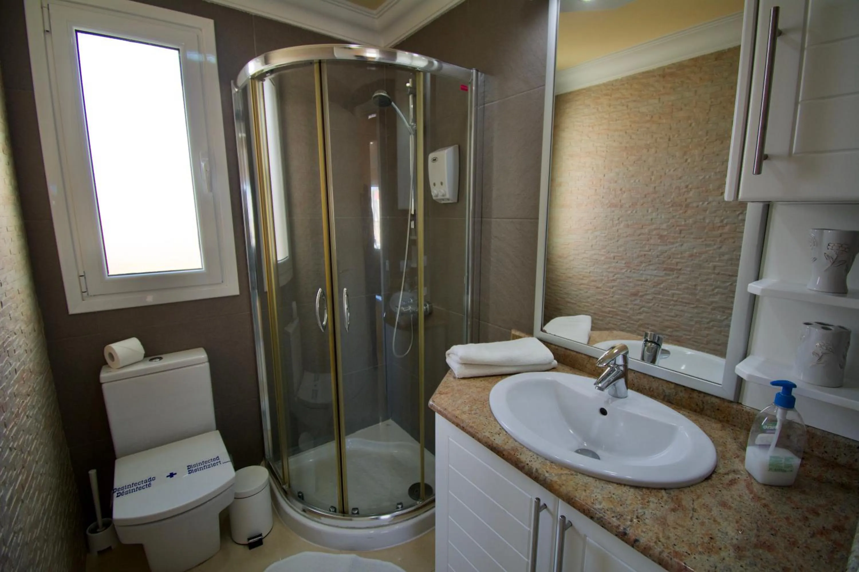 Shower in Villa Lovisi