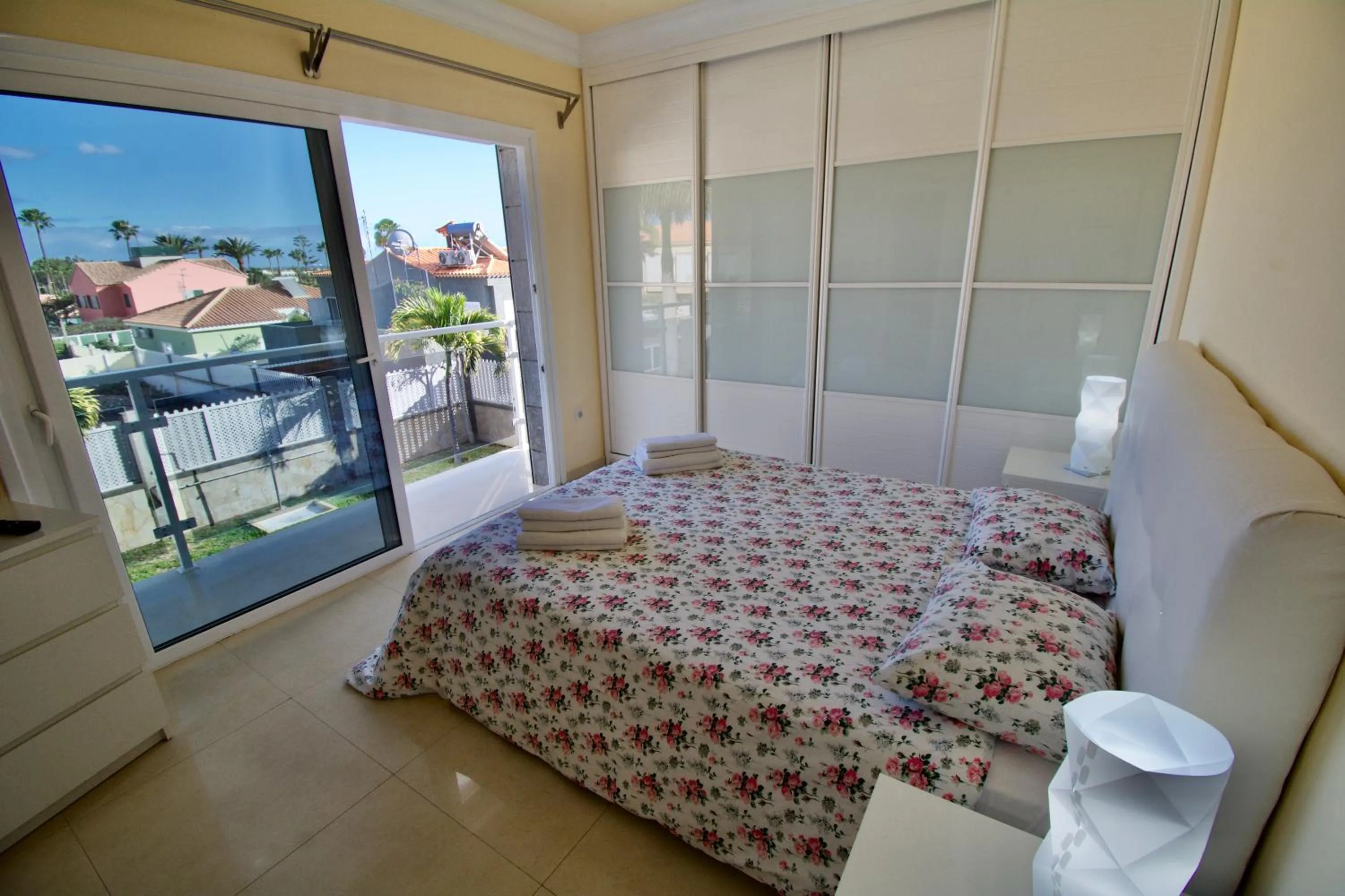 Bedroom, Bed in Villa Lovisi