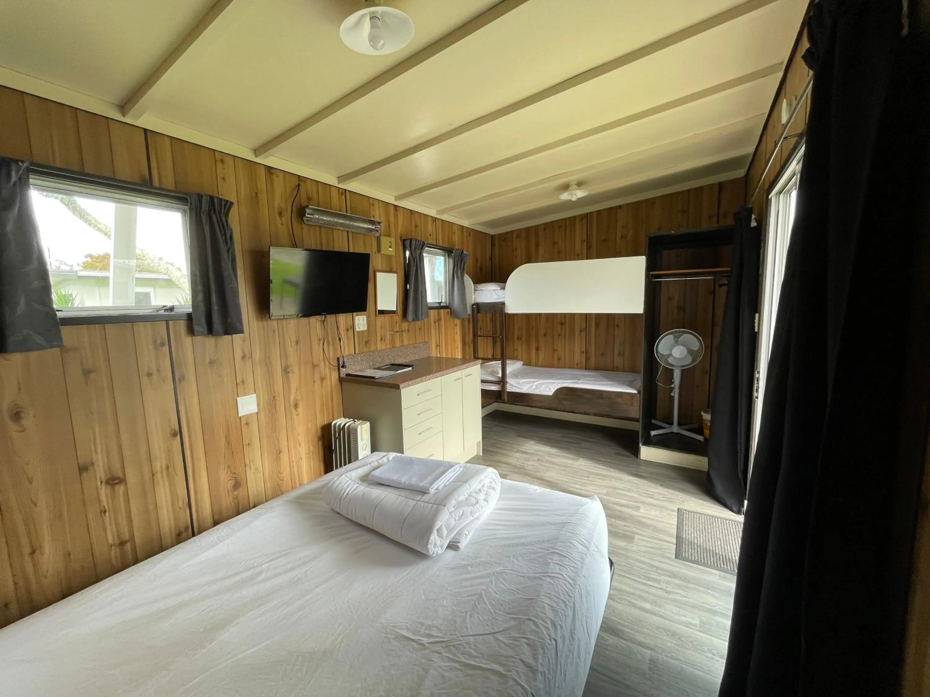 Bed in Holdens Bay Holiday Park