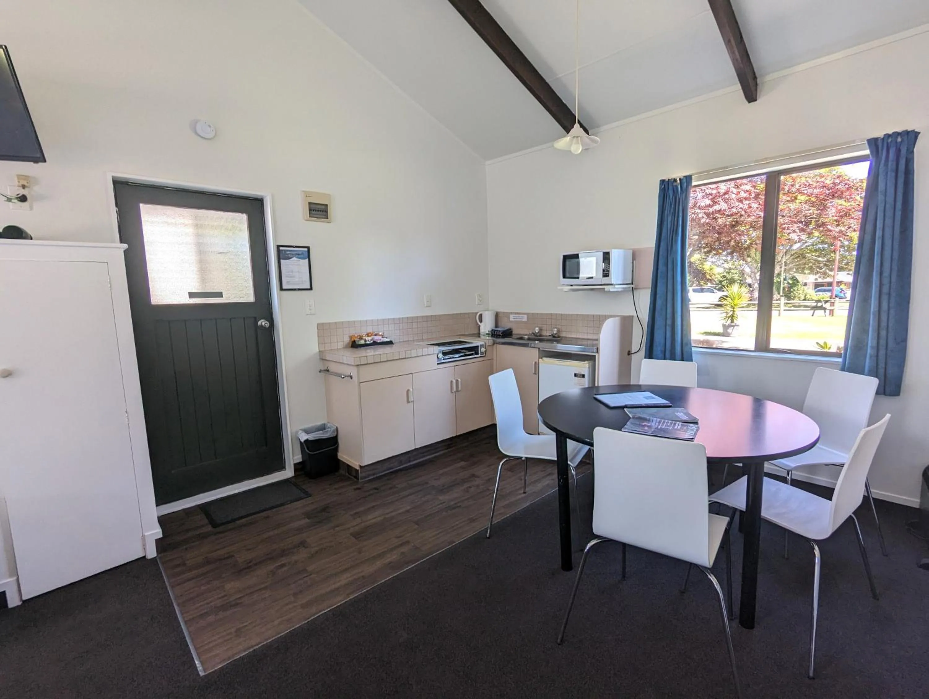 Holdens Bay Holiday Park