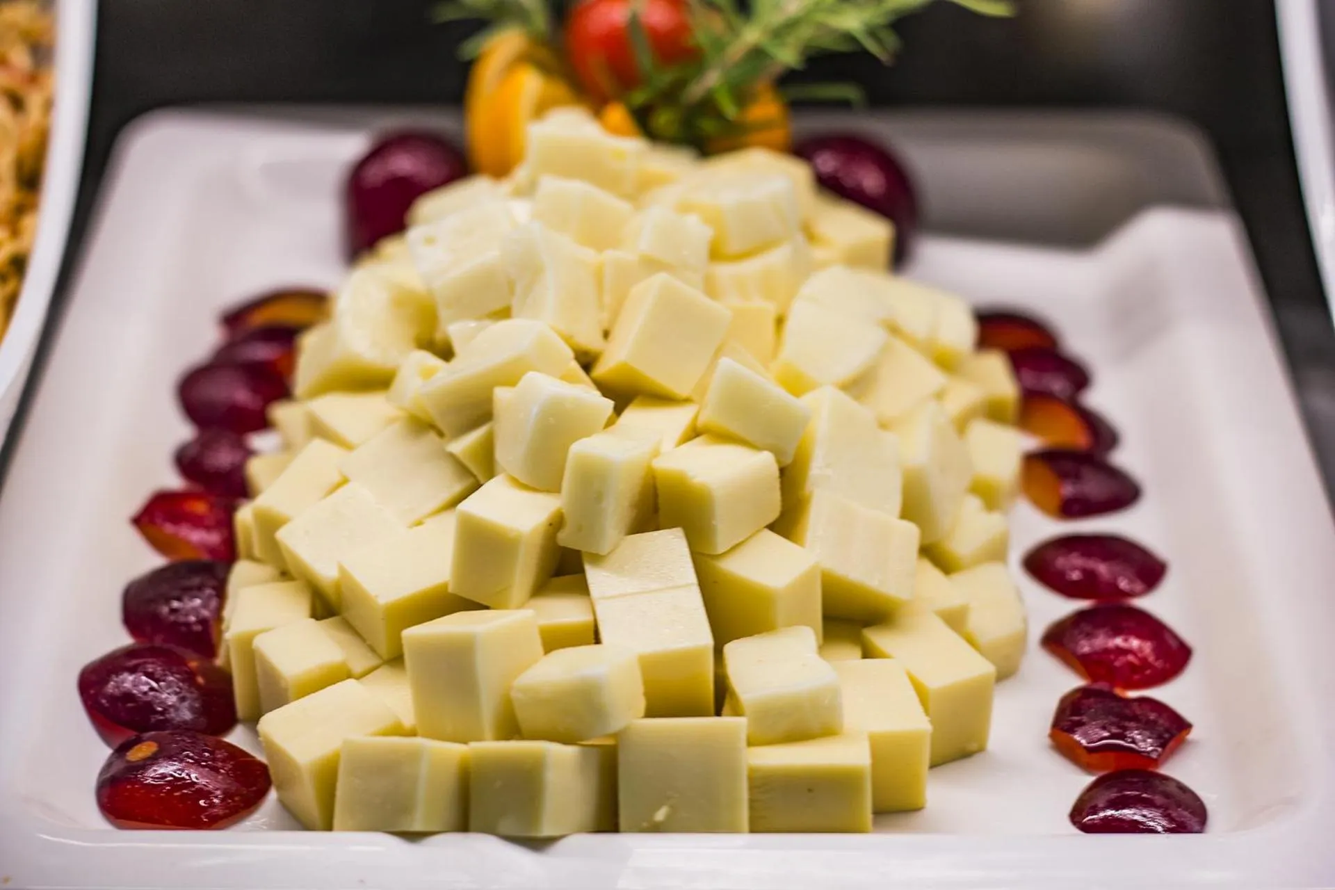 Food and drinks in Karbel Hotel