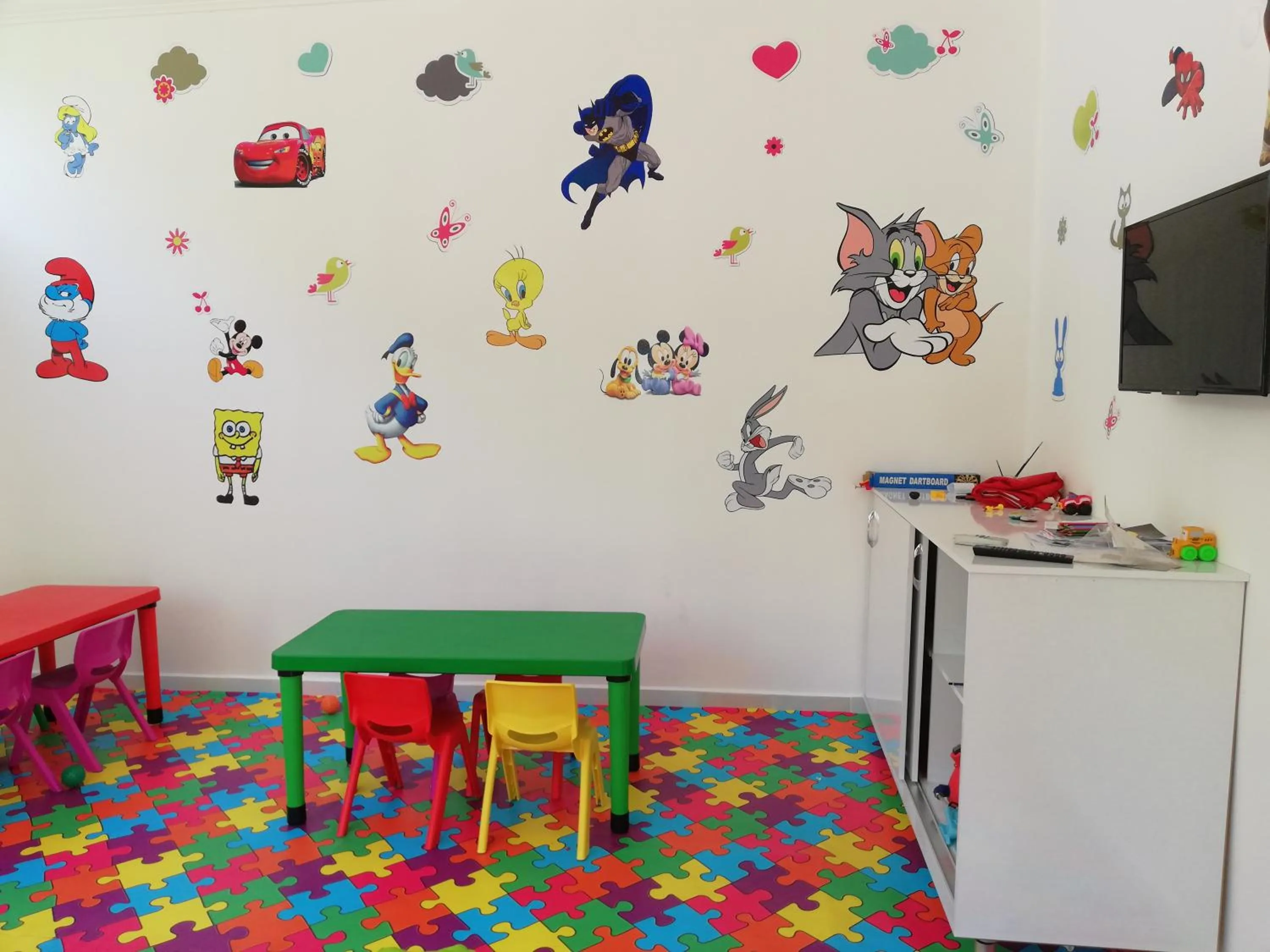 Children play ground in Karbel Hotel