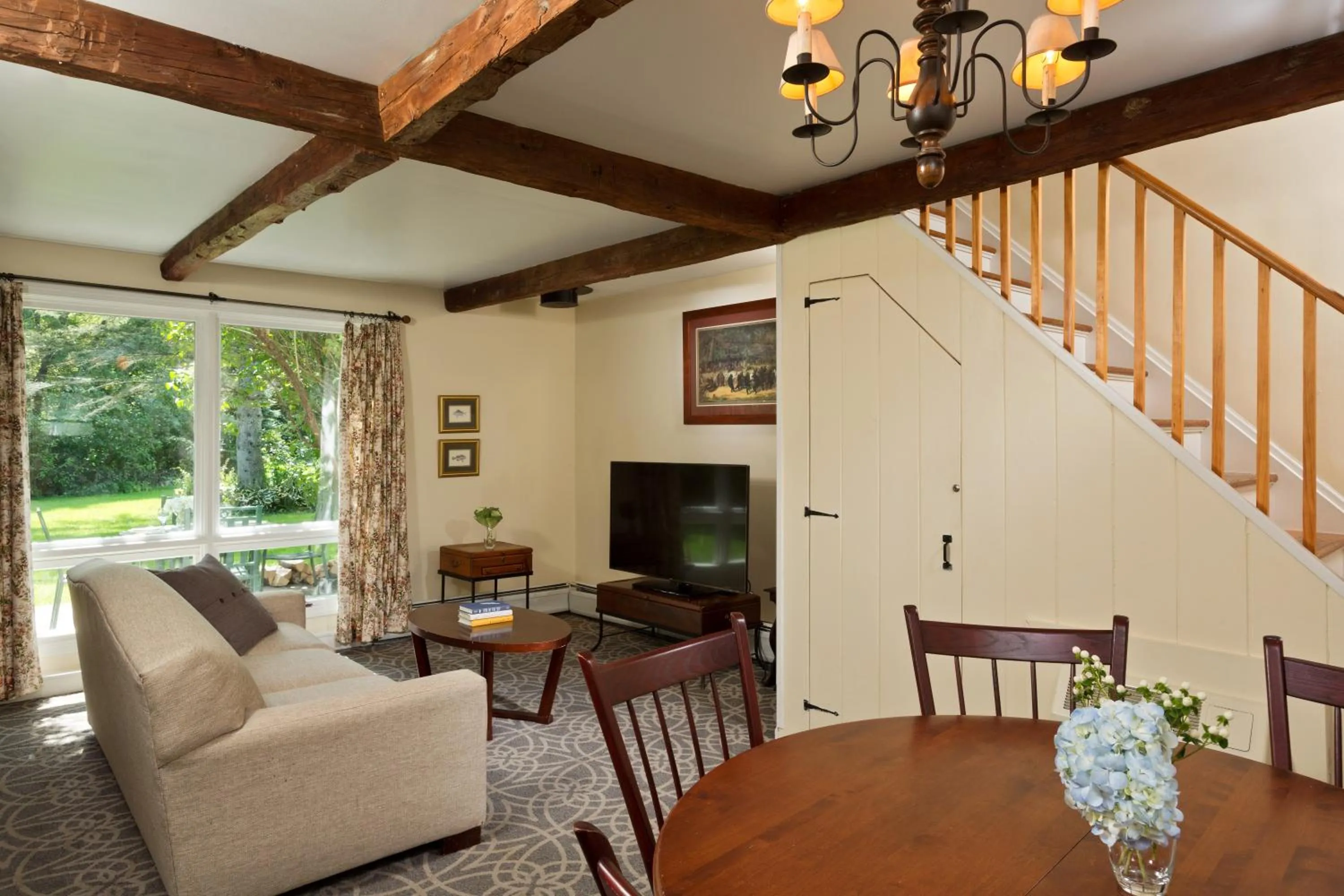 Living room in The Equinox Golf Resort & Spa