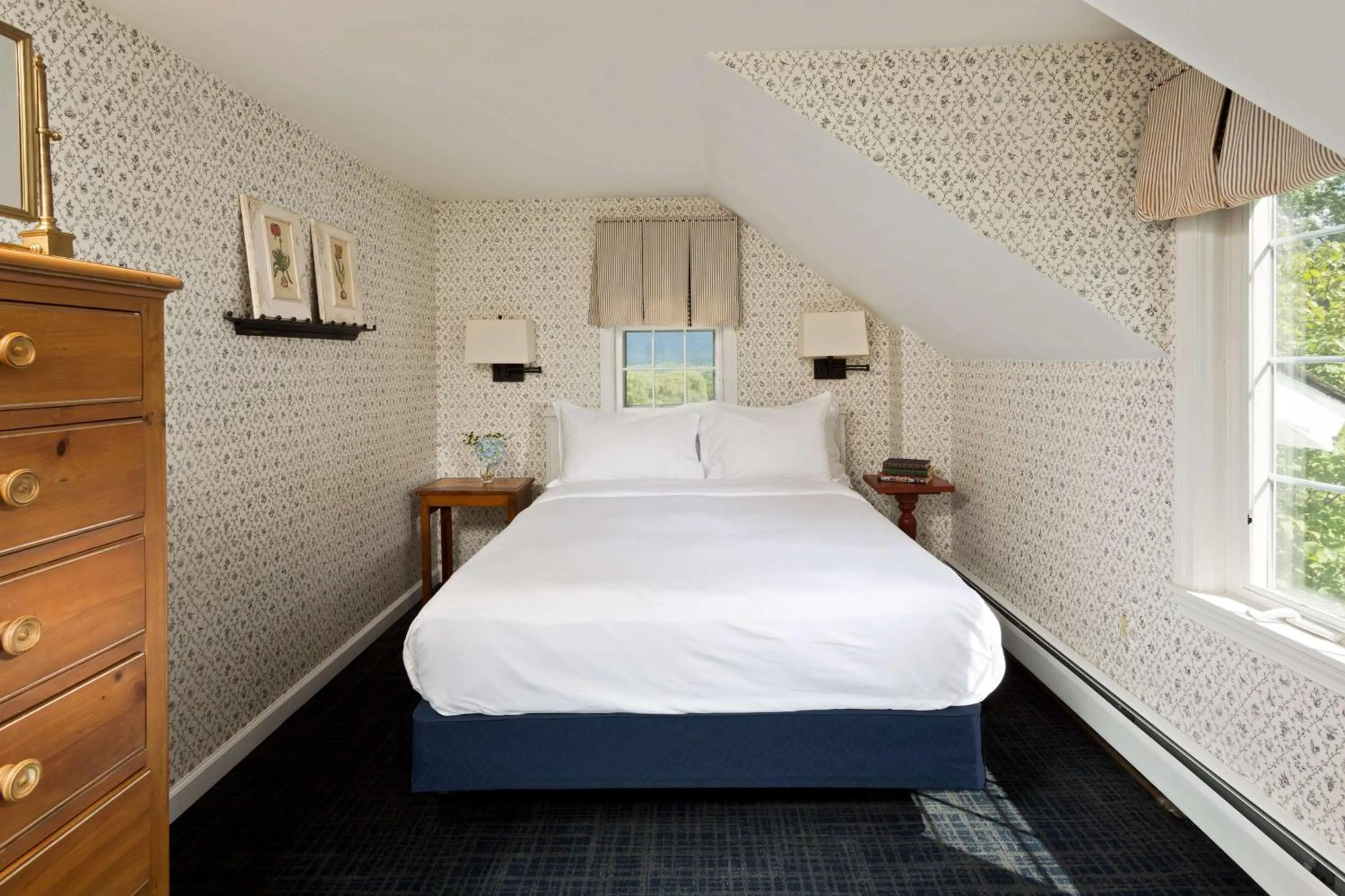 Photo of the whole room, Bed in The Equinox Golf Resort & Spa