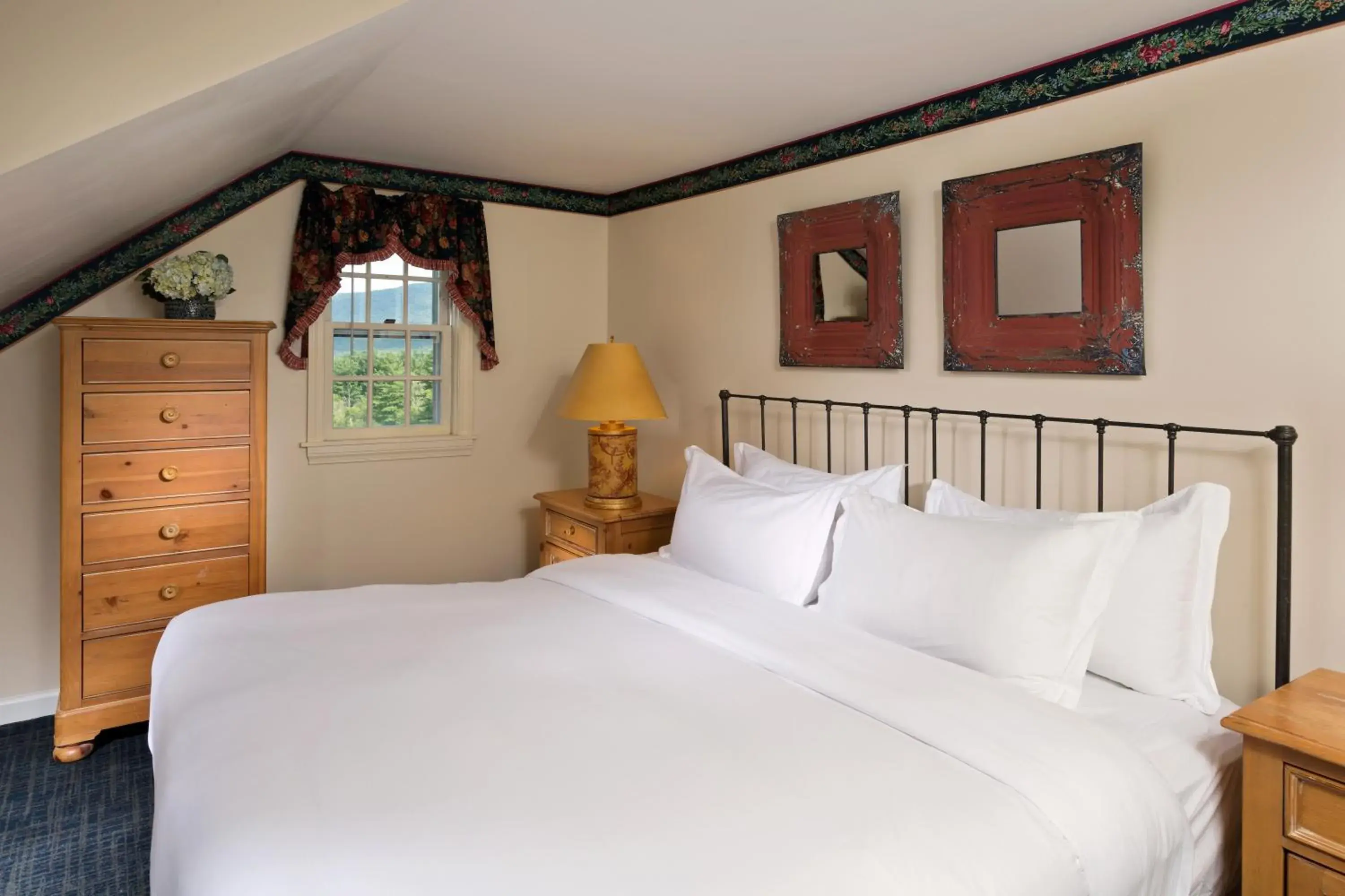 Bed in The Equinox Golf Resort & Spa Bed in The Equinox Golf Resort & Spa