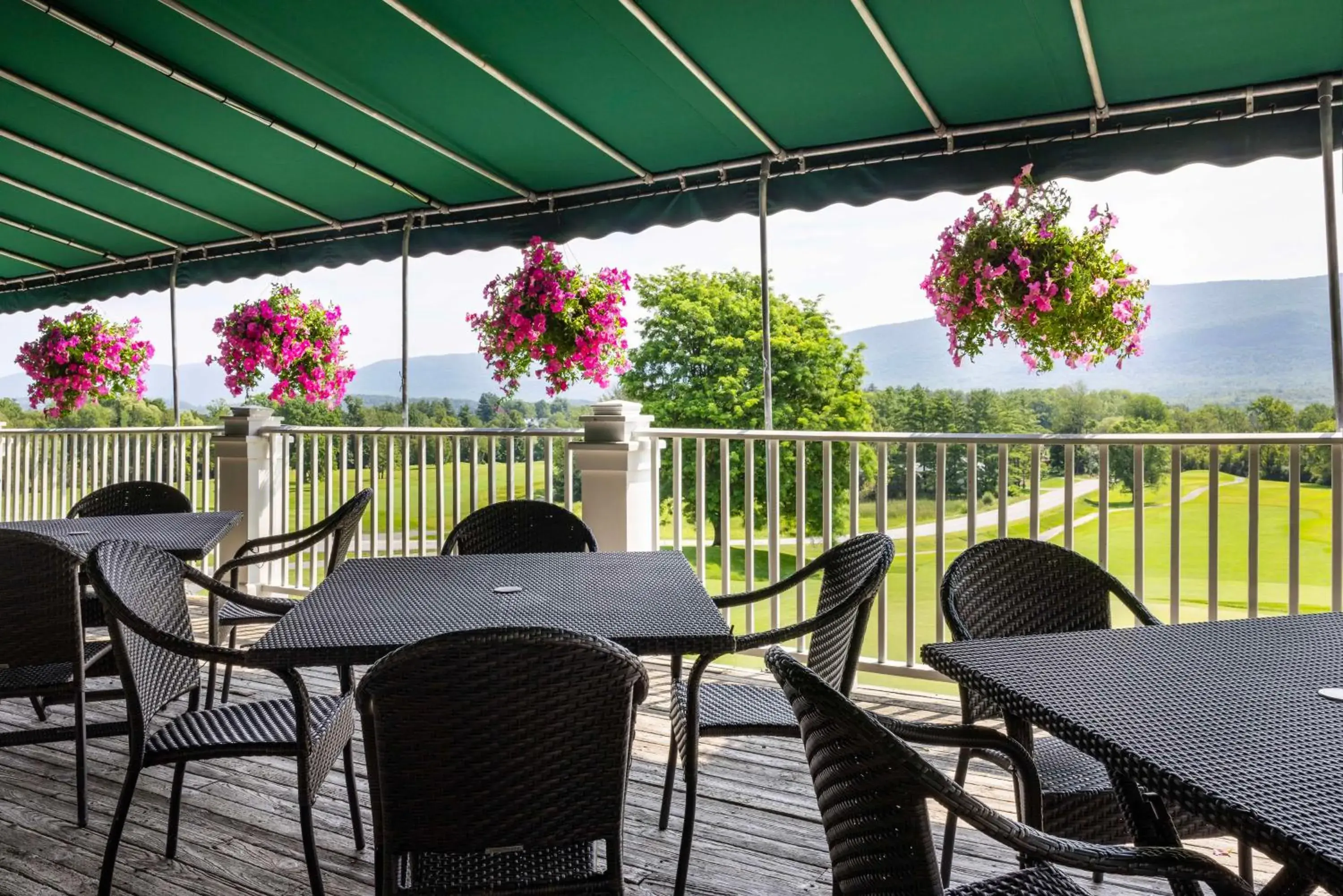 Restaurant/places to eat in The Equinox Golf Resort & Spa Restaurant/places to eat in The Equinox Golf Resort & Spa