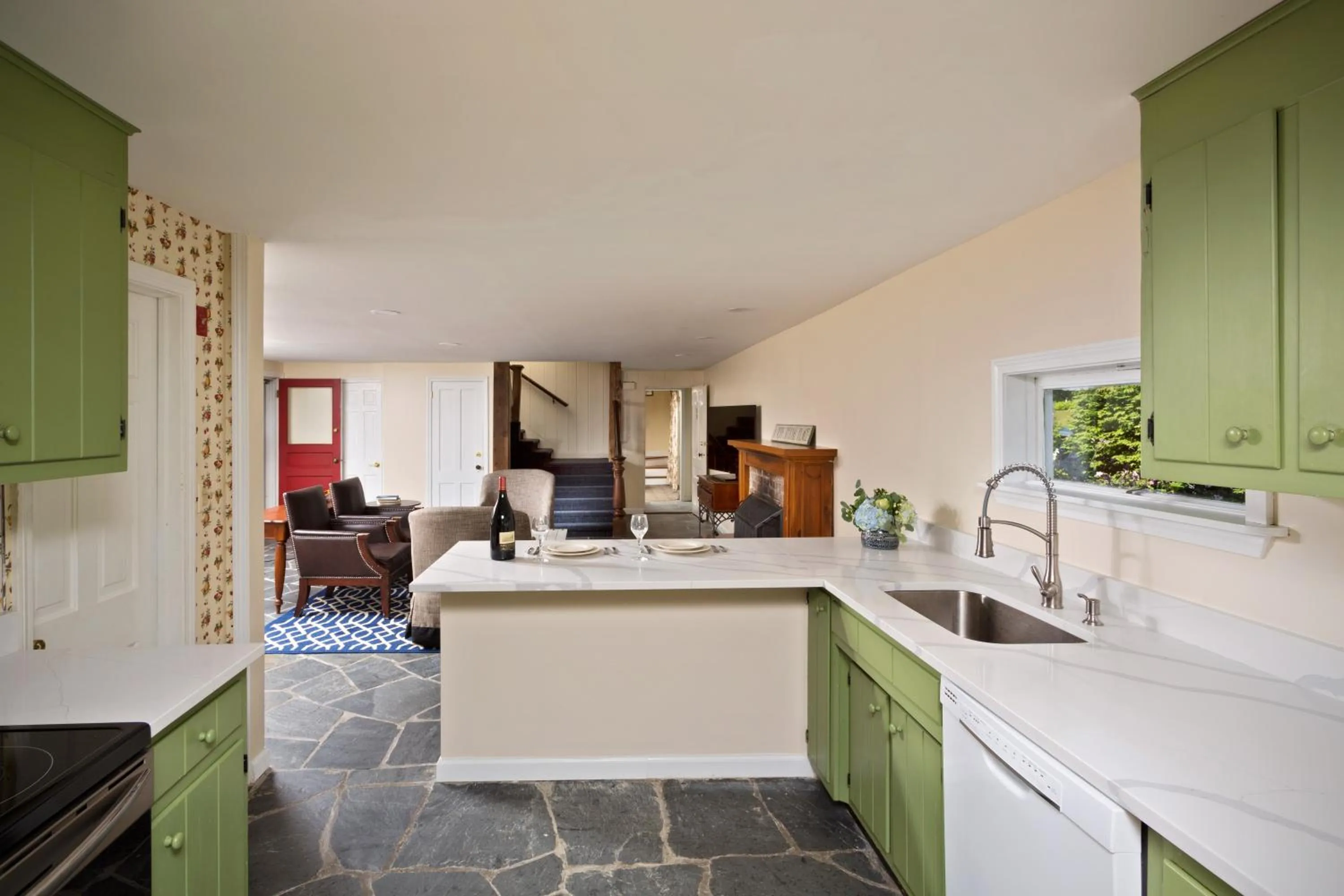 Kitchen or kitchenette in The Equinox Golf Resort & Spa