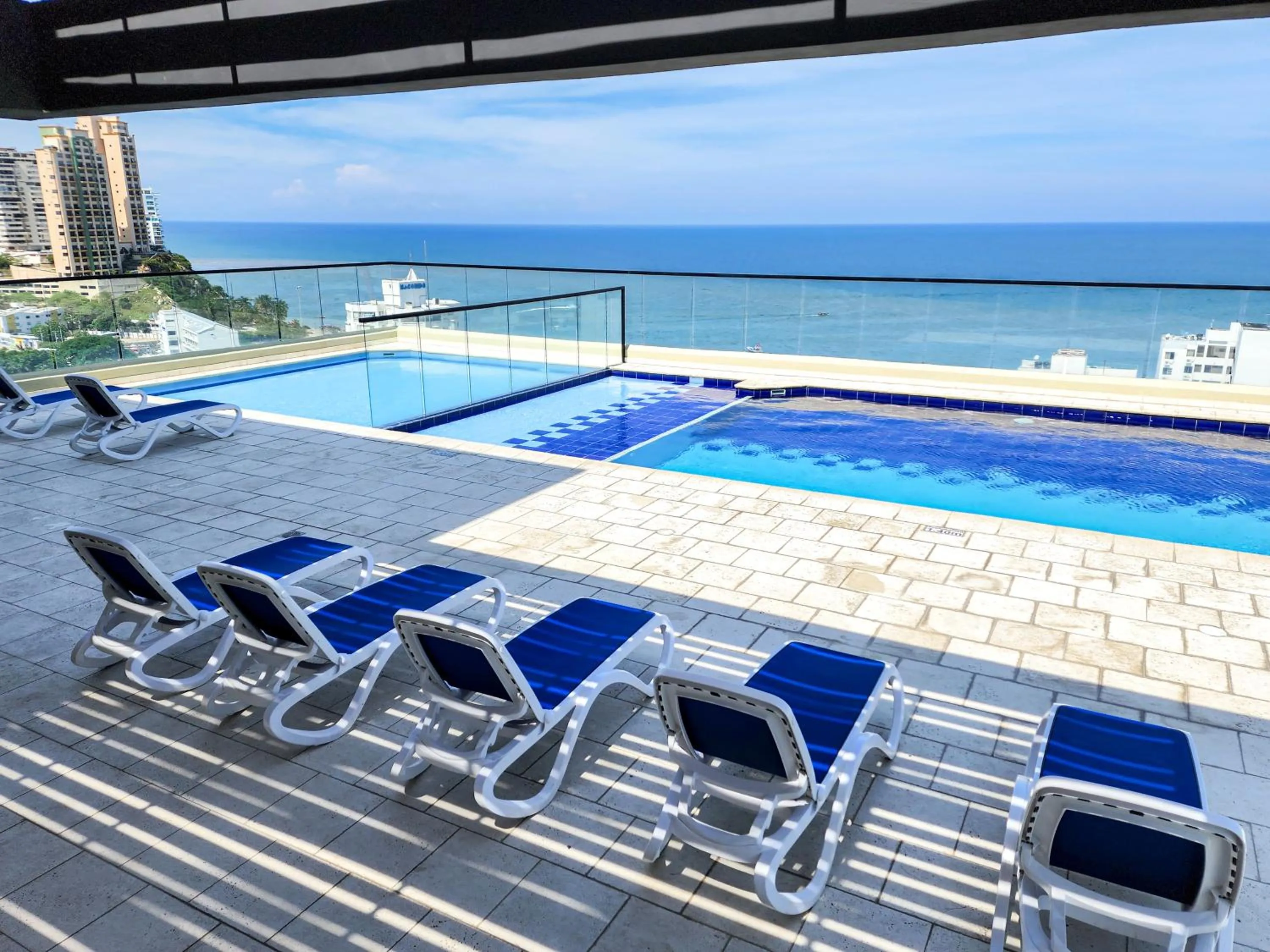 Apartasuites VITA 945 RODADERO - By Bedviajes