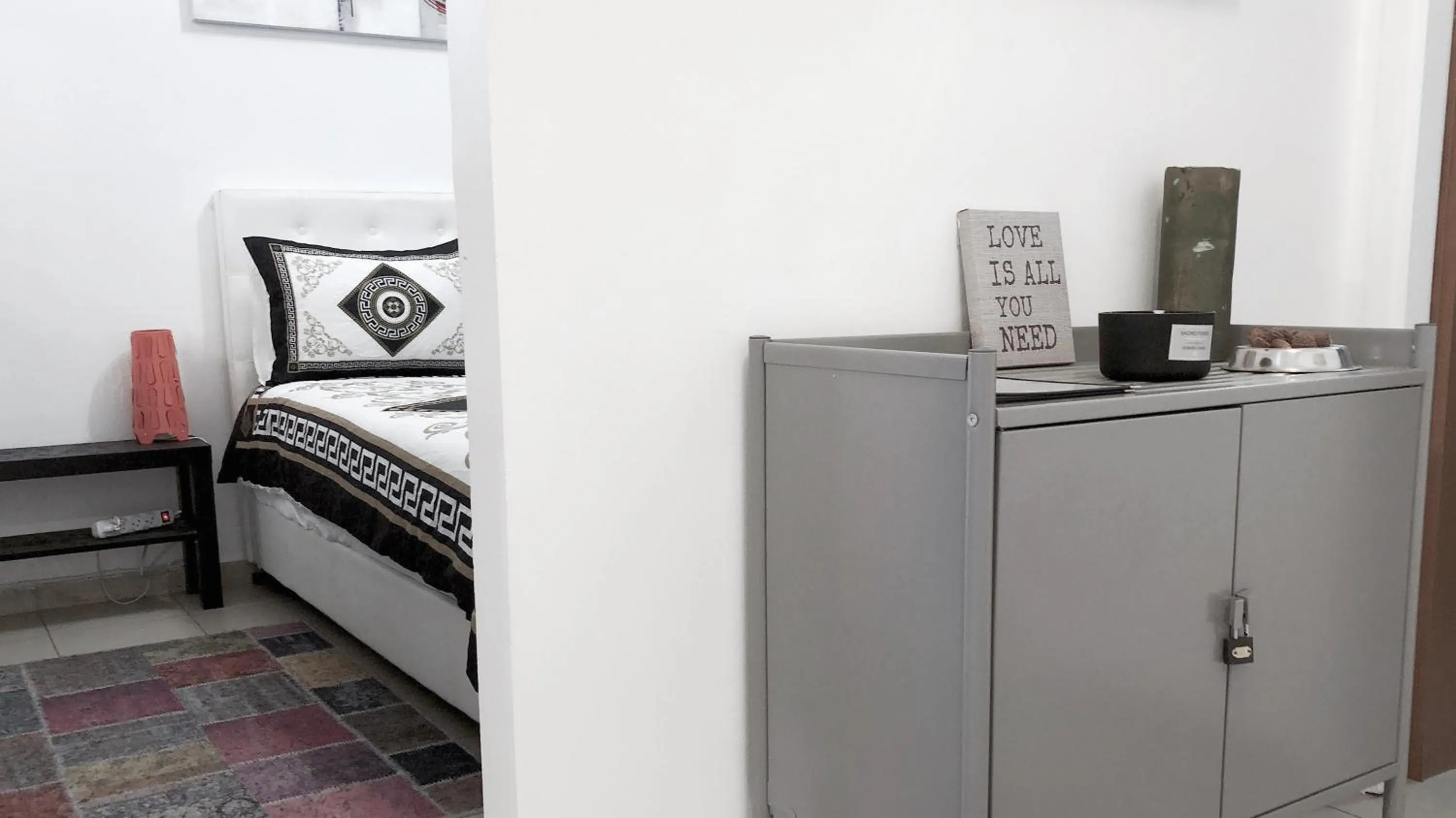 Bed in Stylish Tel Aviv