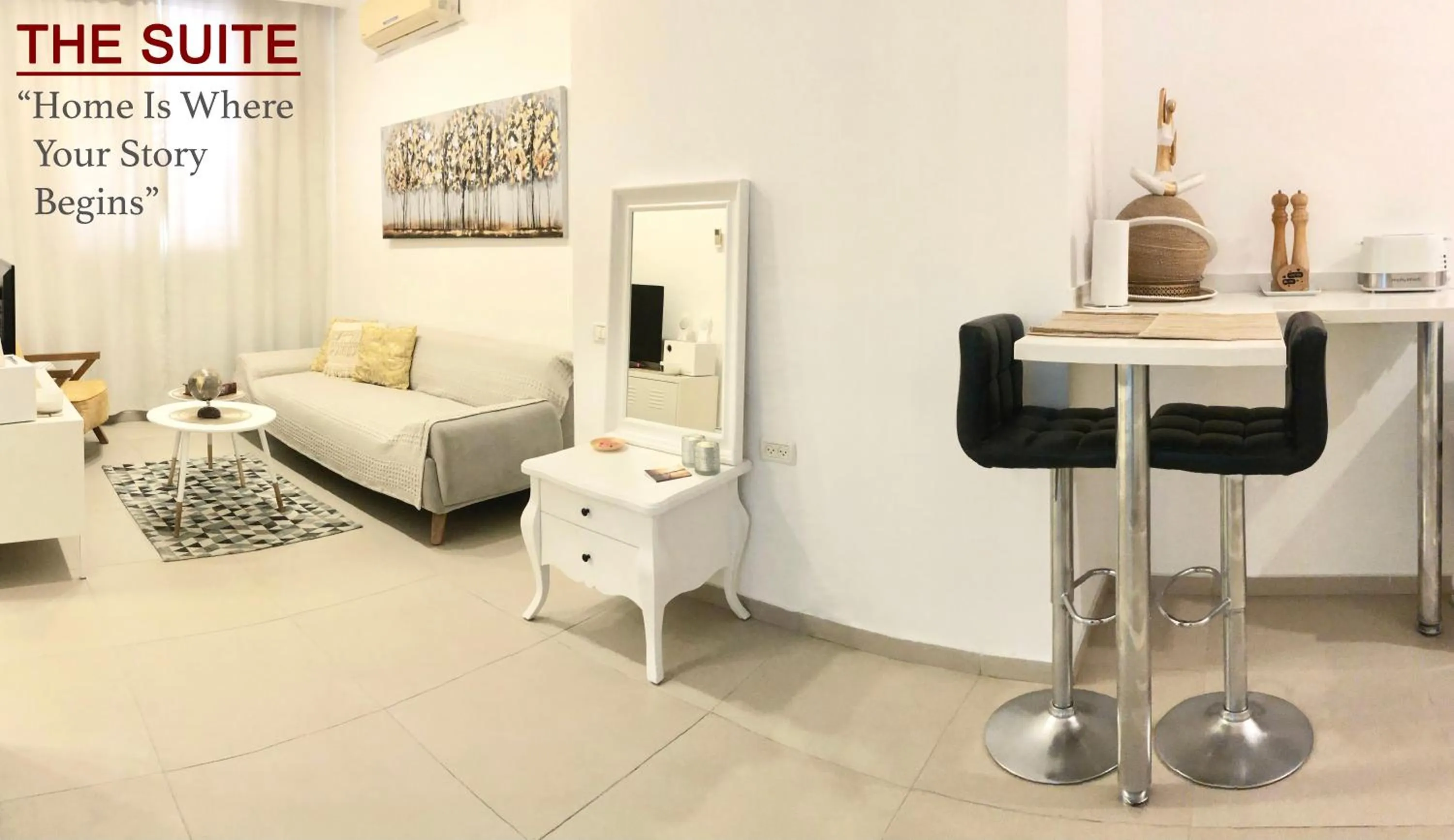 Living room in Stylish Tel Aviv