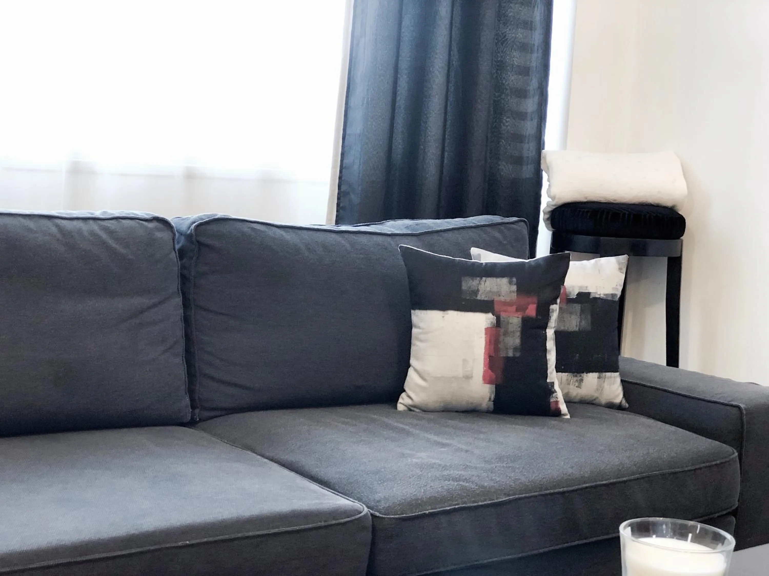 Living room in Stylish Tel Aviv