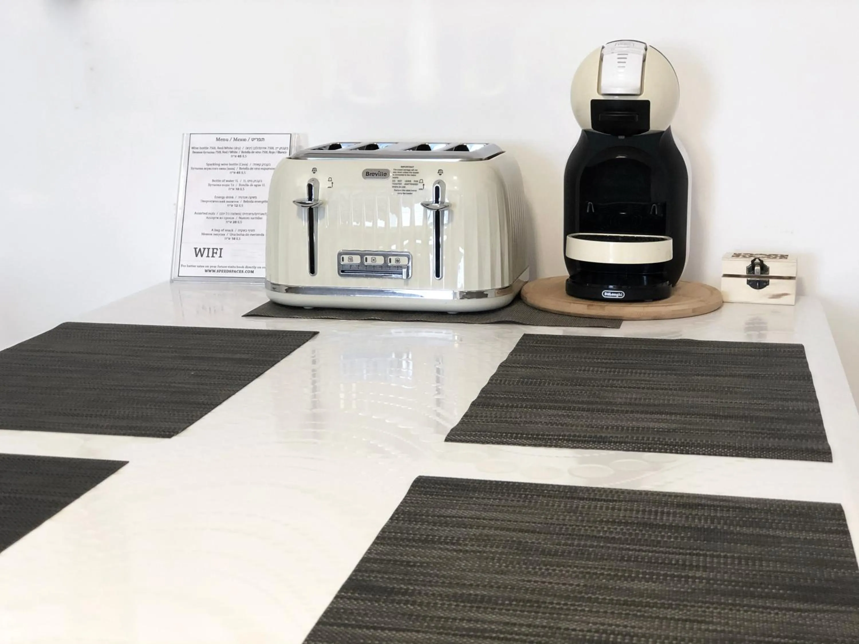 Coffee/tea facilities in Stylish Tel Aviv