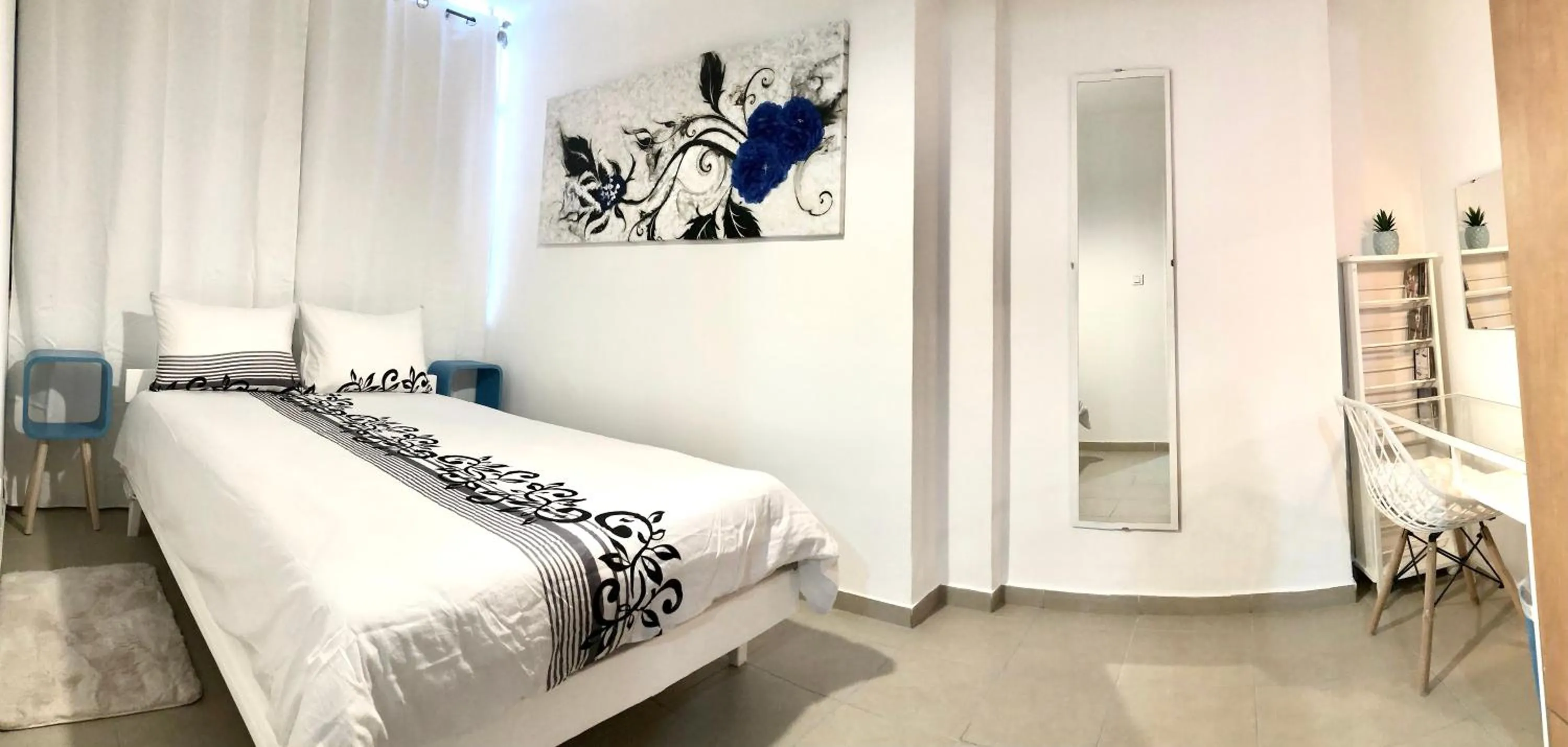 Bed in Stylish Tel Aviv