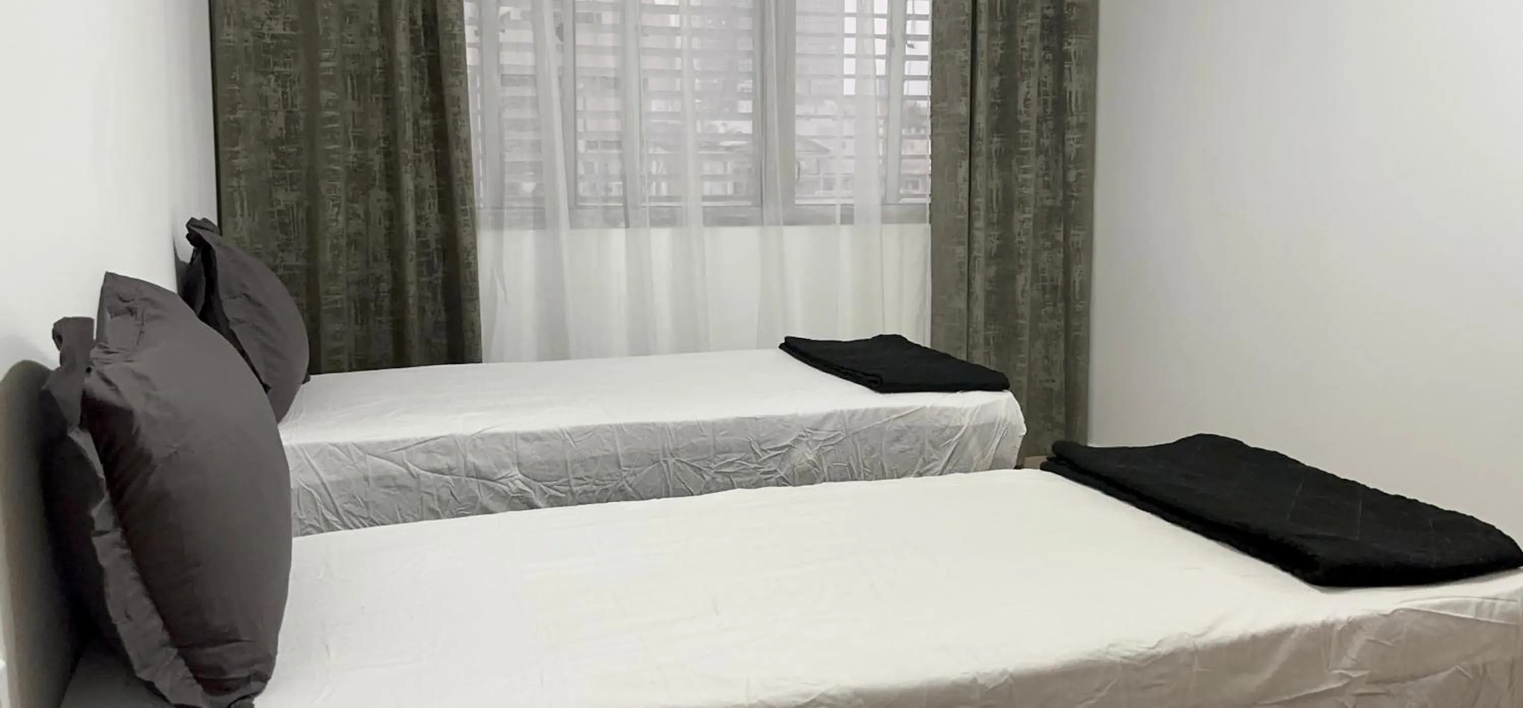 Bed in Stylish Tel Aviv