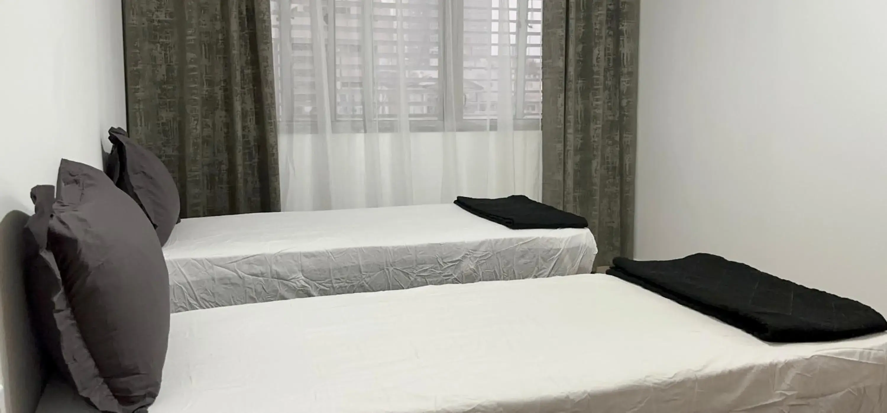 Mixed Dormitory Room in Stylish Tel Aviv Mixed Dormitory Room in Stylish Tel Aviv