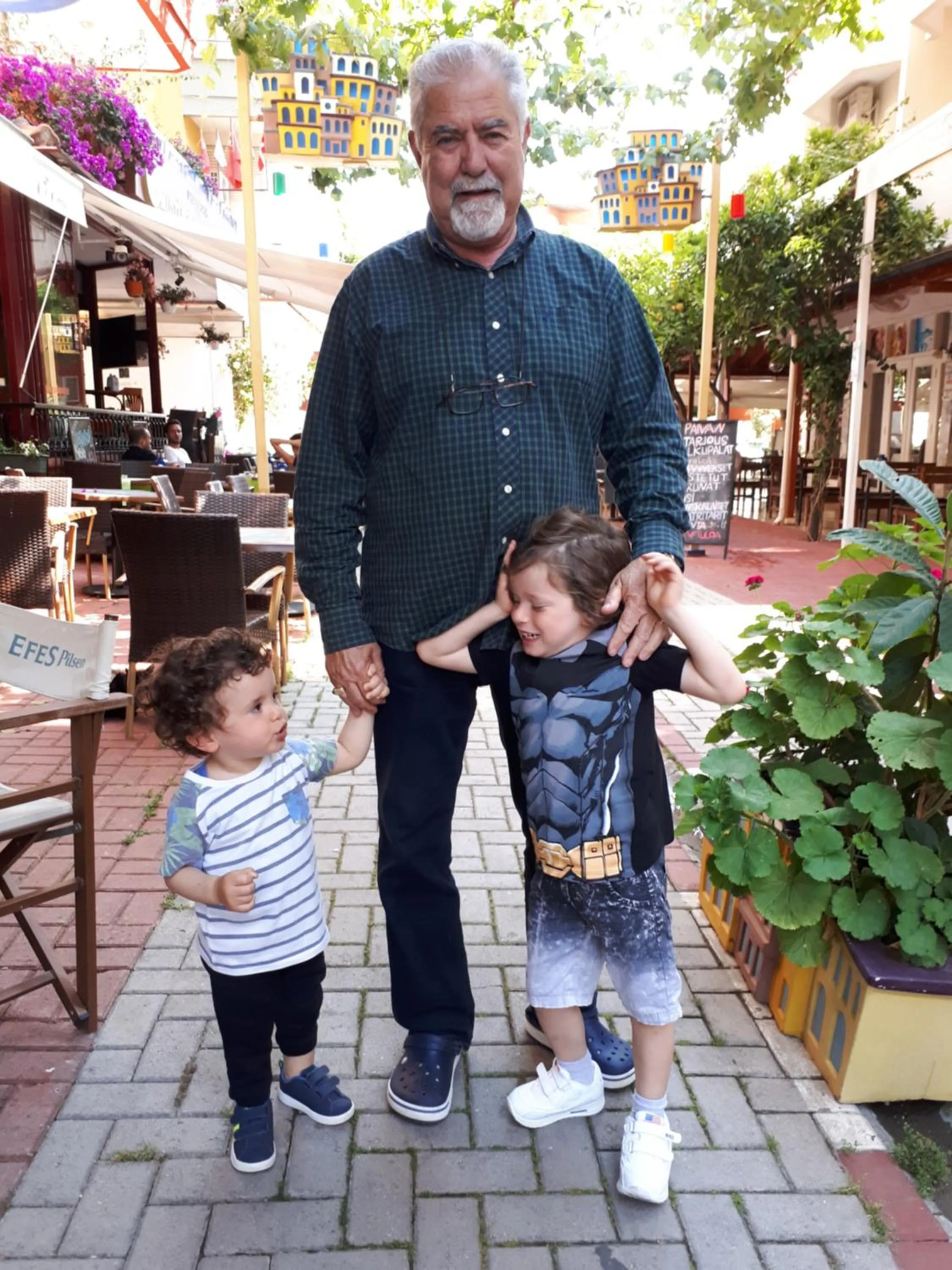 People in Musti Apart Hotel