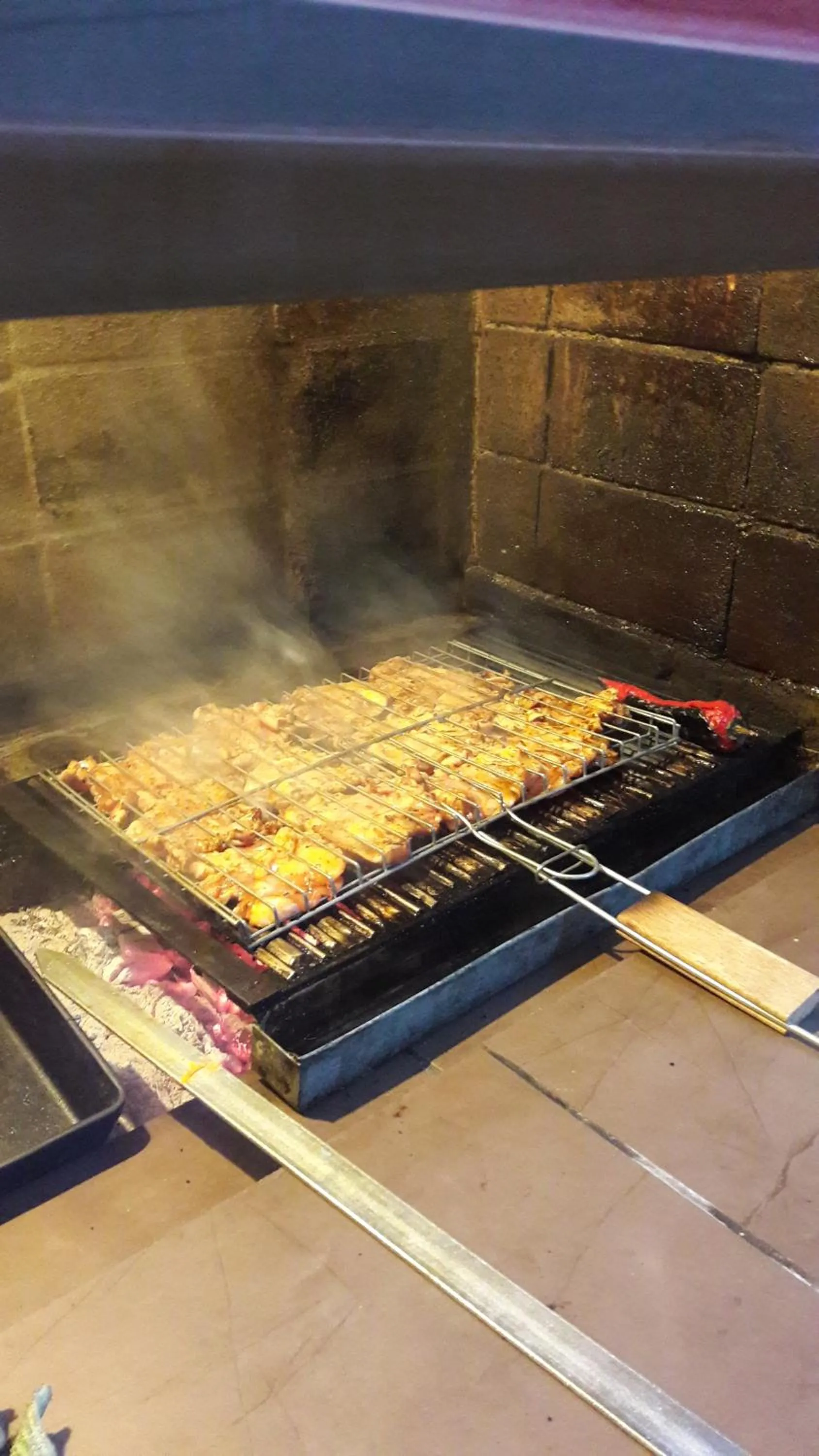 Restaurant/places to eat in Musti Apart Hotel