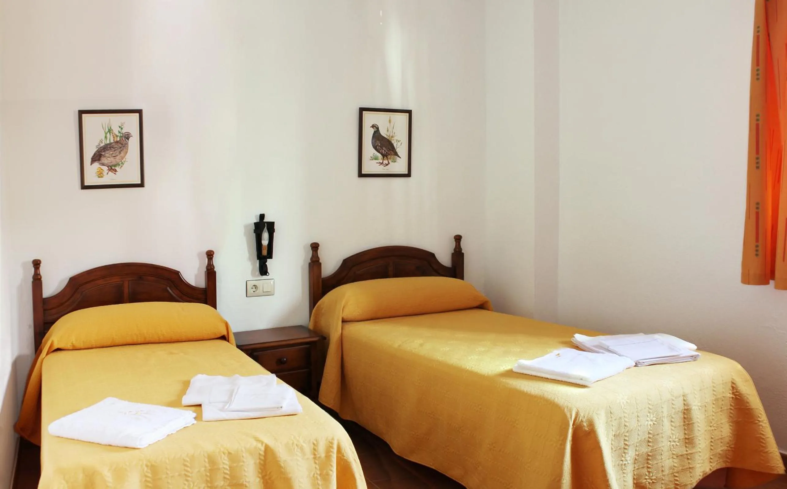 Bedroom, Bed in Apartamentos Casa Gil