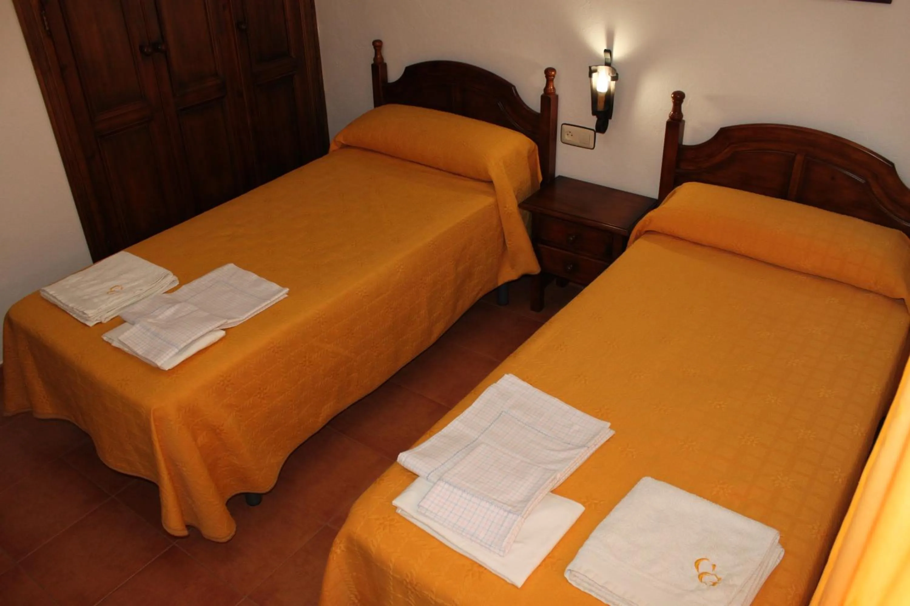 Decorative detail, Bed in Apartamentos Casa Gil