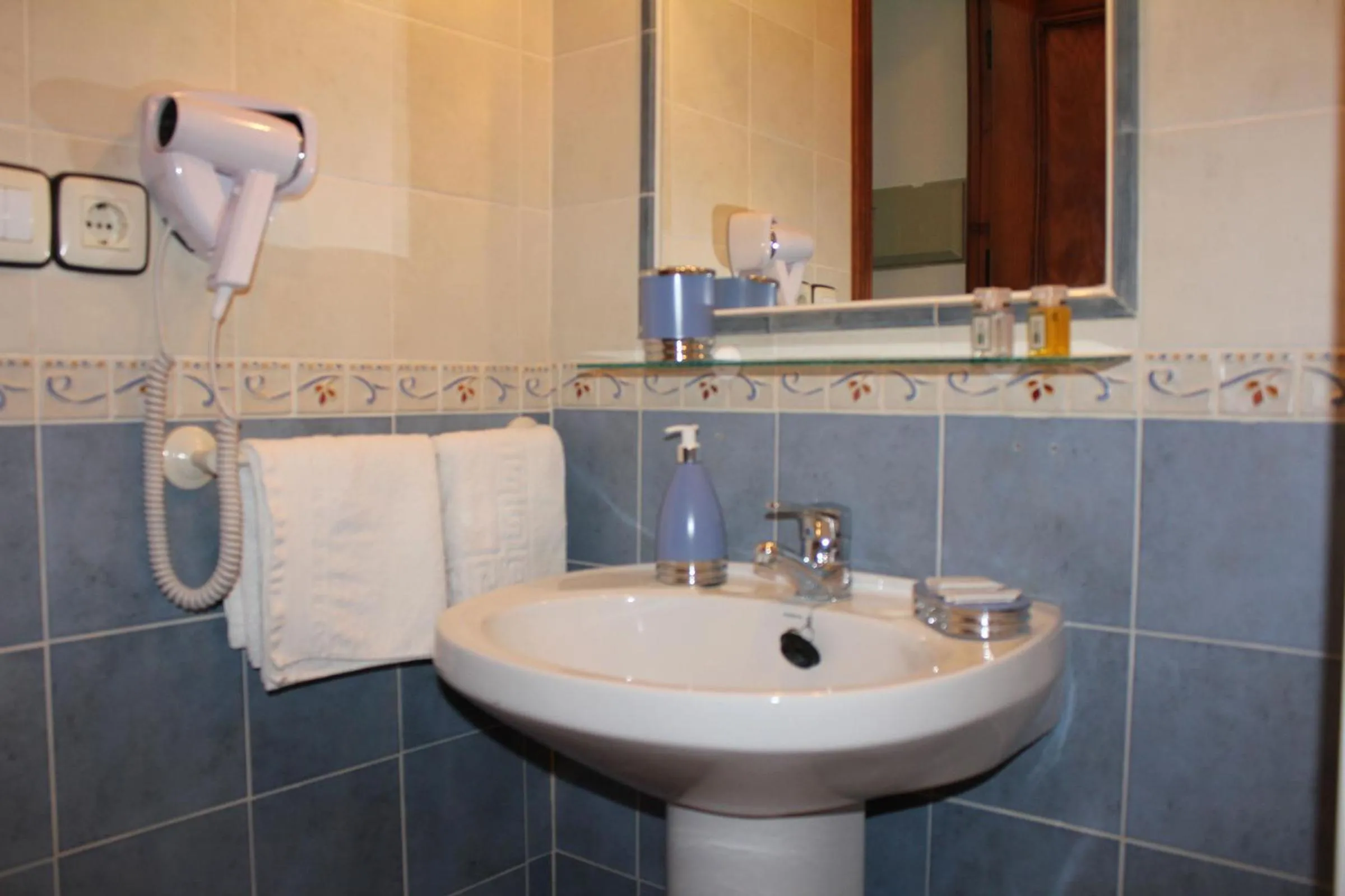 Bathroom in Apartamentos Casa Gil