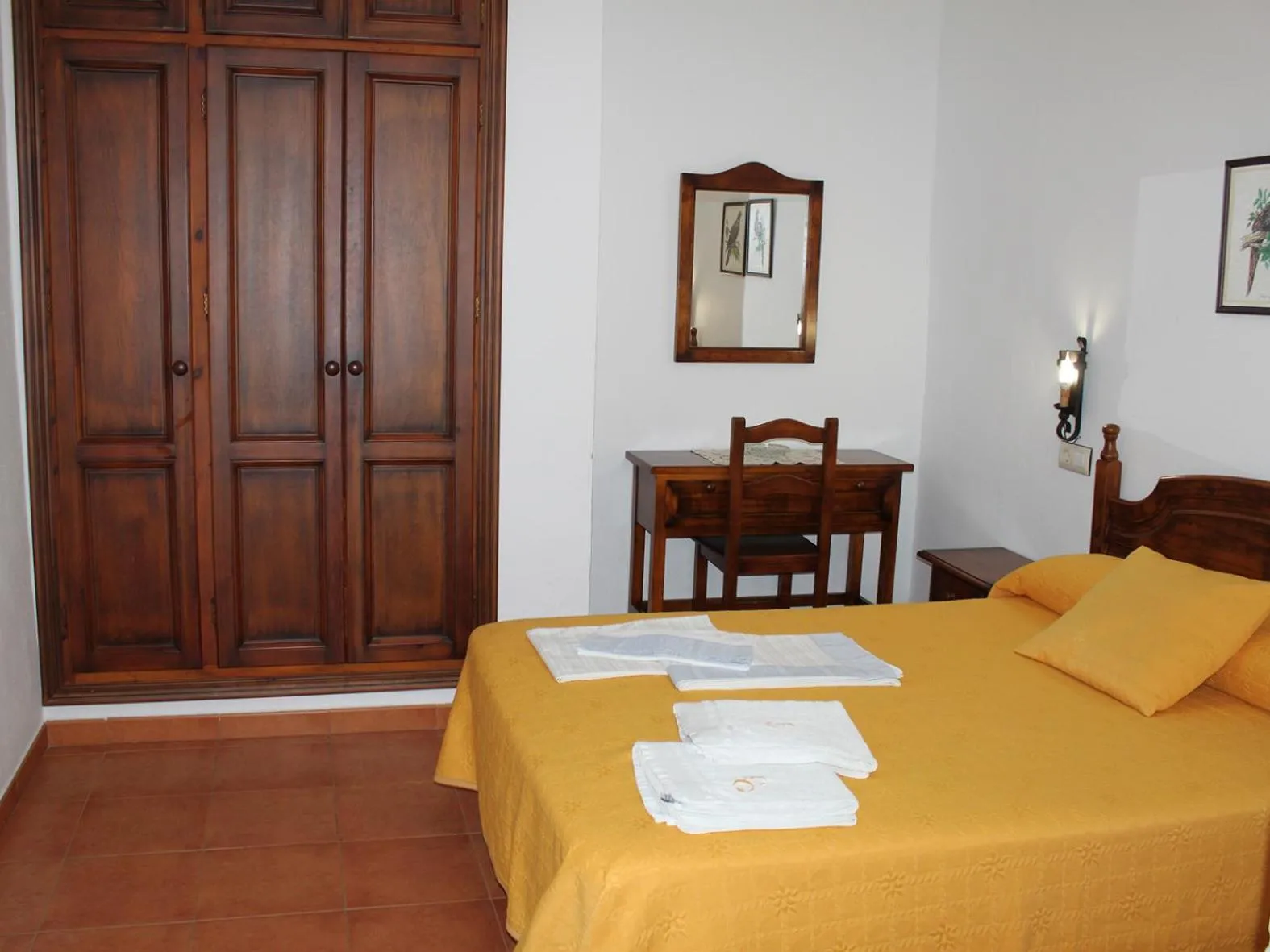Photo of the whole room, Bed in Apartamentos Casa Gil