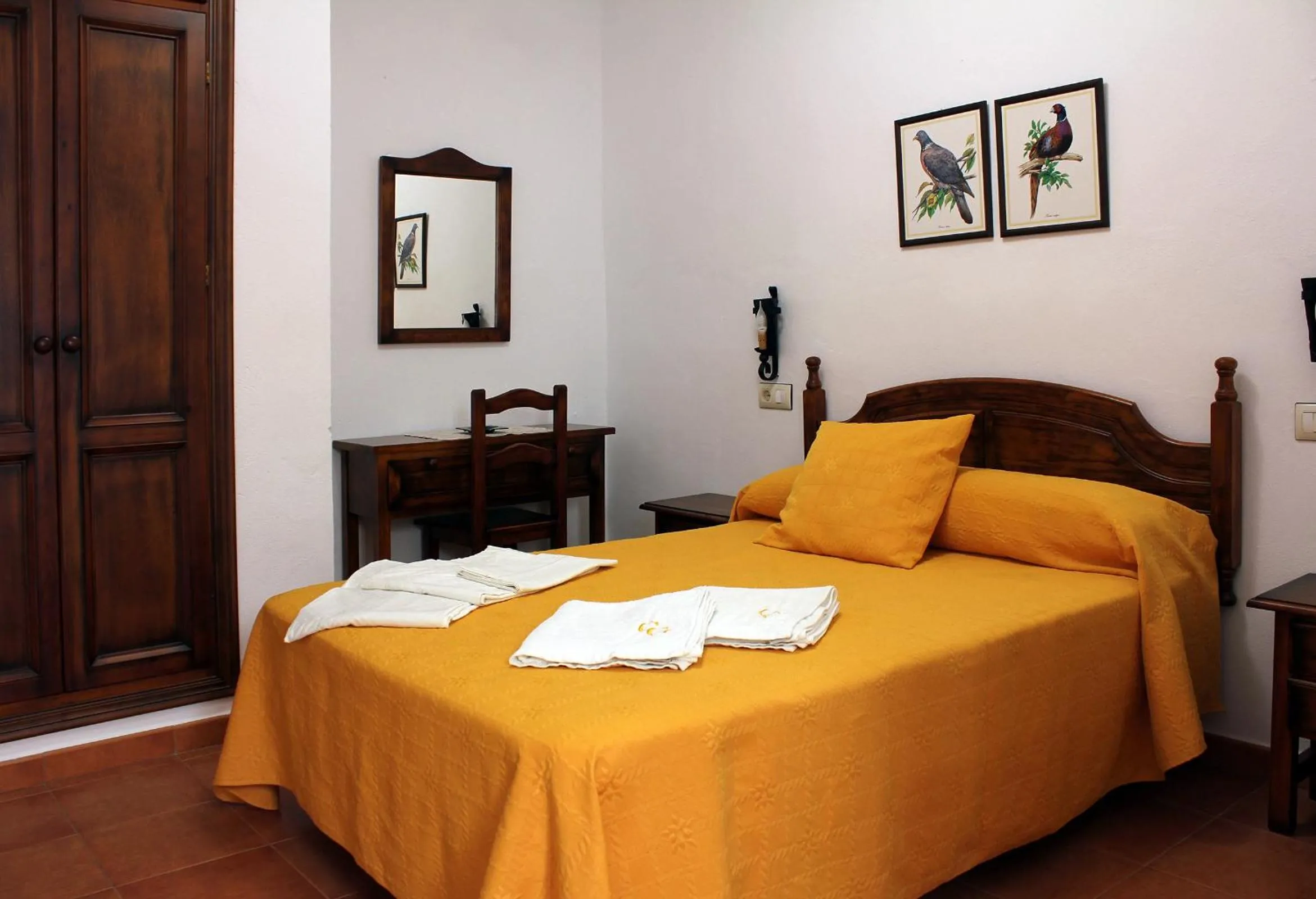 Bedroom, Bed in Apartamentos Casa Gil