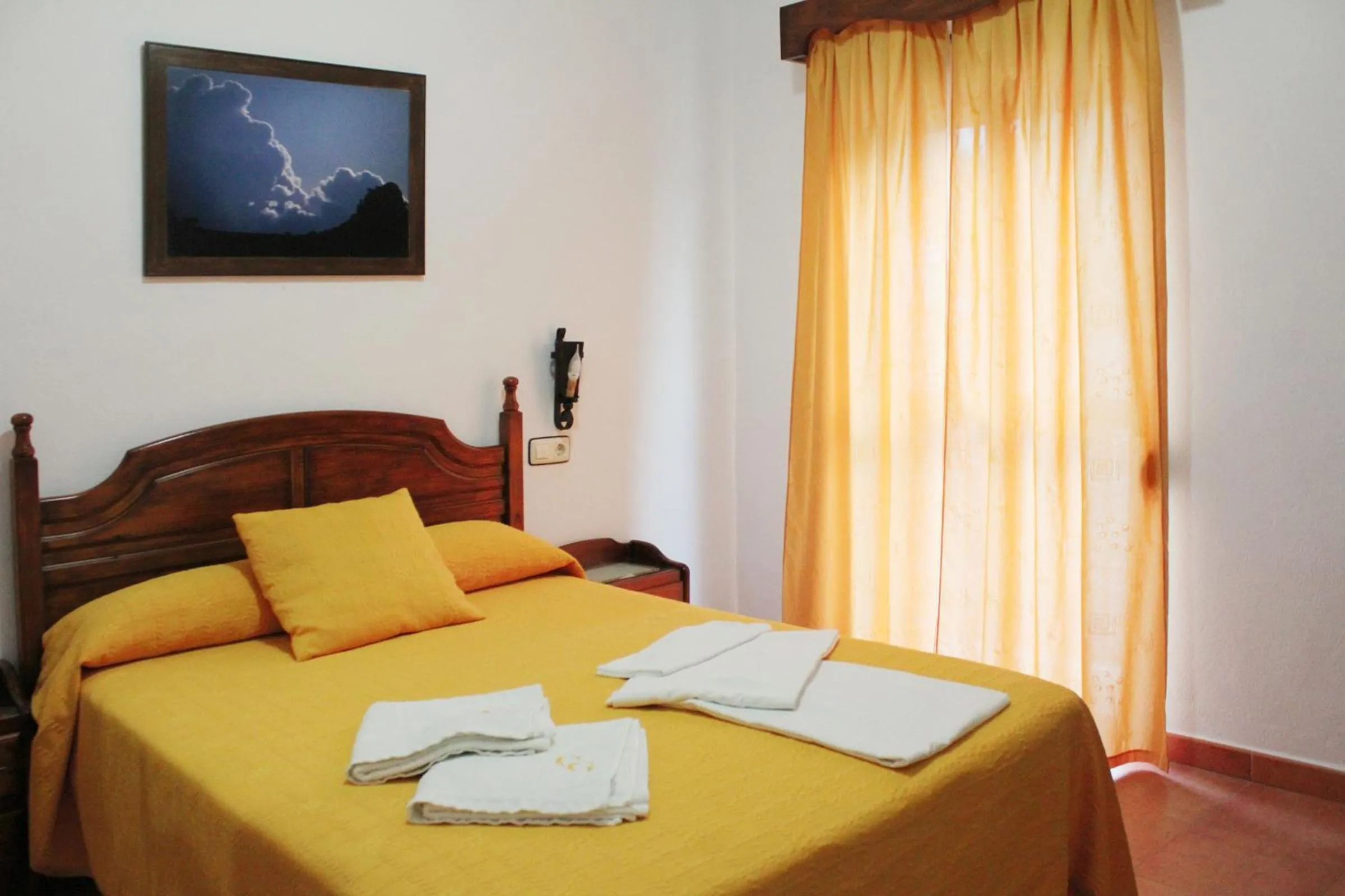 Bedroom, Bed in Apartamentos Casa Gil