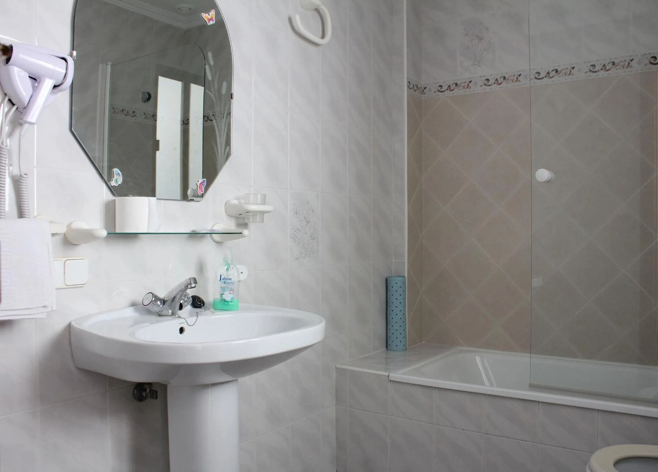 Bathroom in Apartamentos Casa Gil