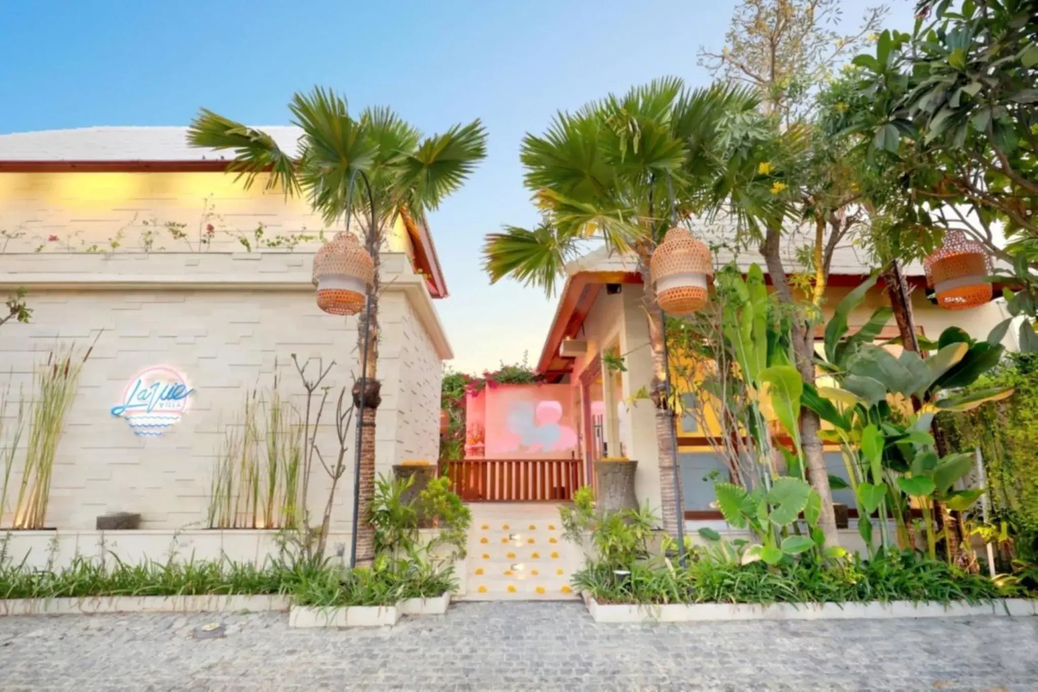 Property building in La Vie Villa Seminyak by Ini Vie Hospitality Property building in La Vie Villa Seminyak by Ini Vie Hospitality