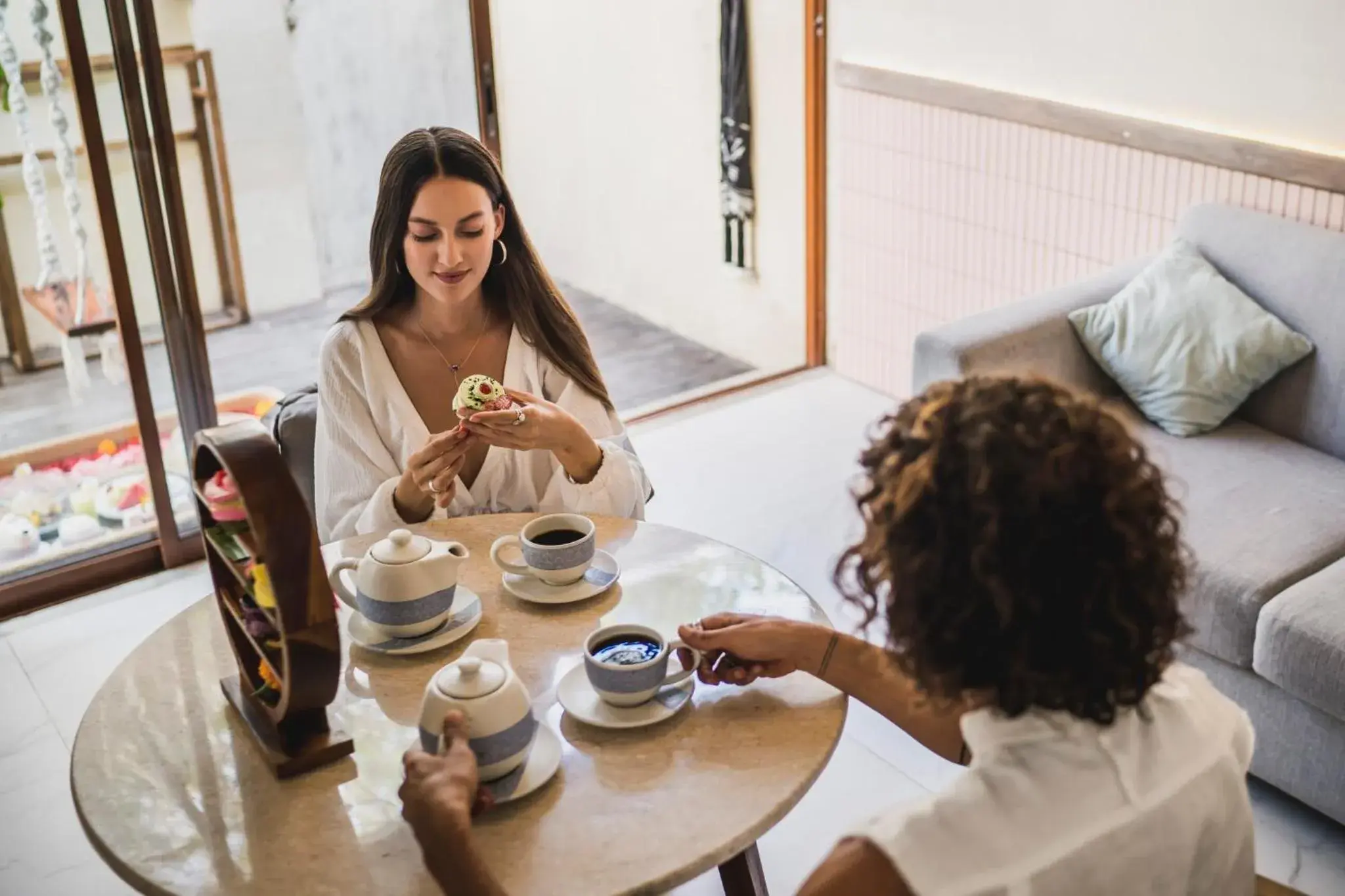 Living room in La Vie Villa Seminyak by Ini Vie Hospitality Living room in La Vie Villa Seminyak by Ini Vie Hospitality