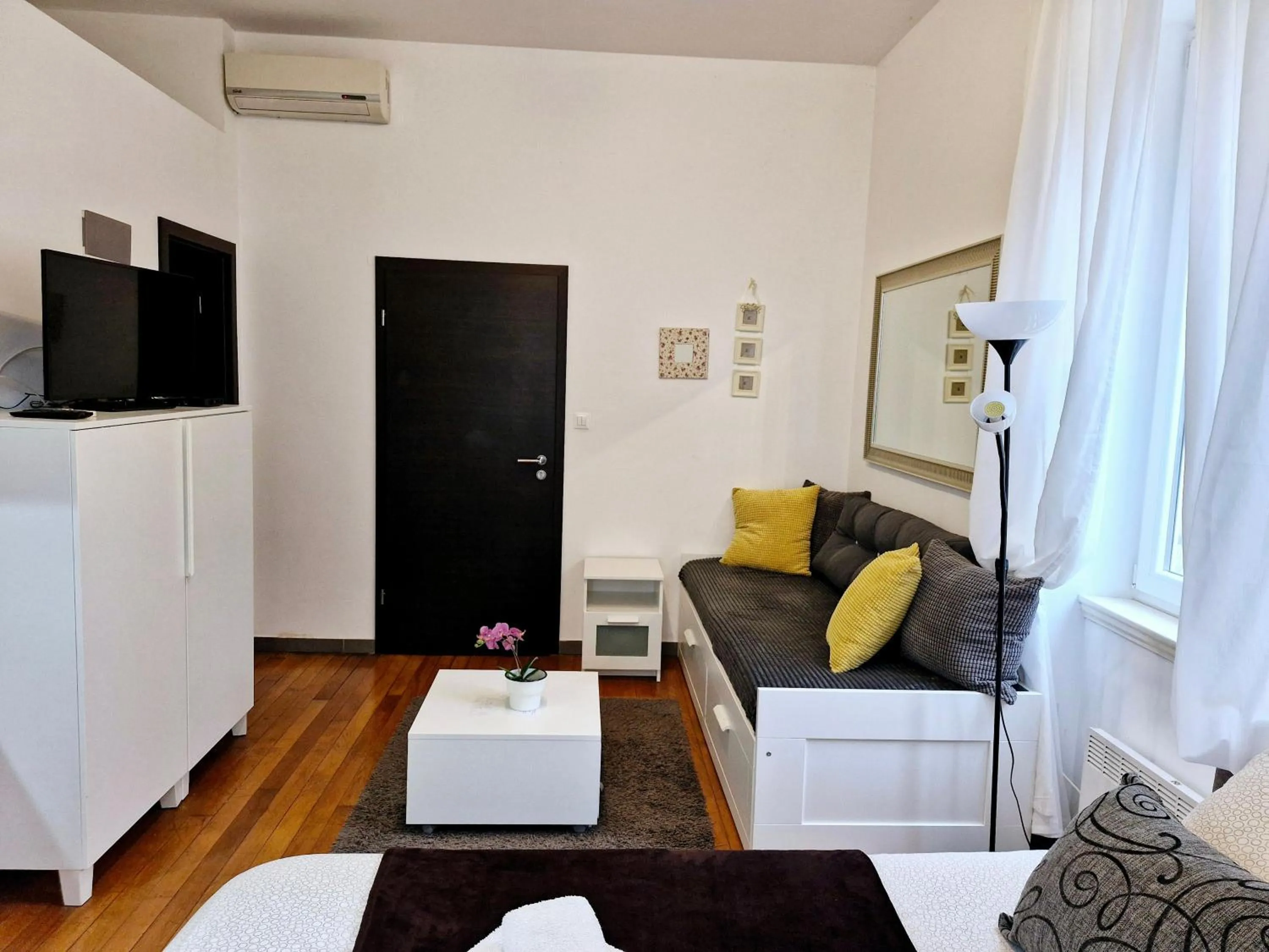 Beach City Pearls Apartments