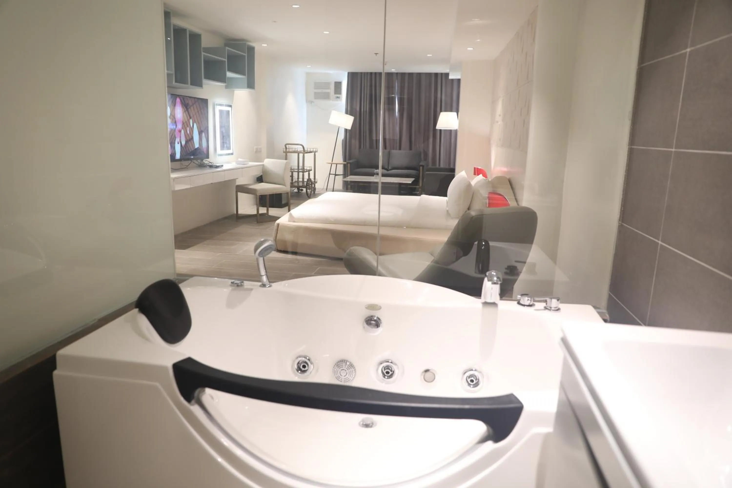 Bath in City Park Hotel Residences