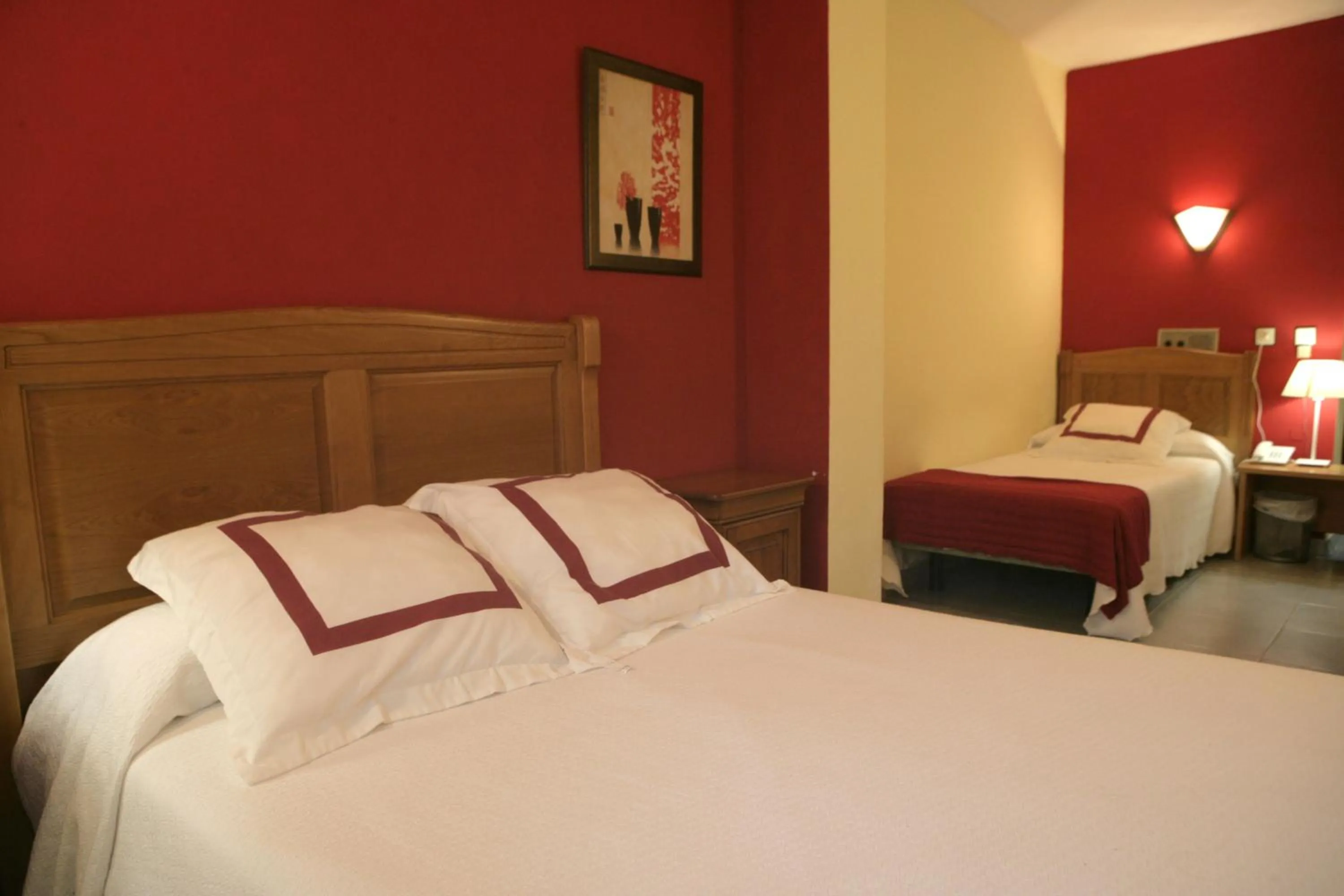 Photo of the whole room, Bed in Hotel Azpiazu