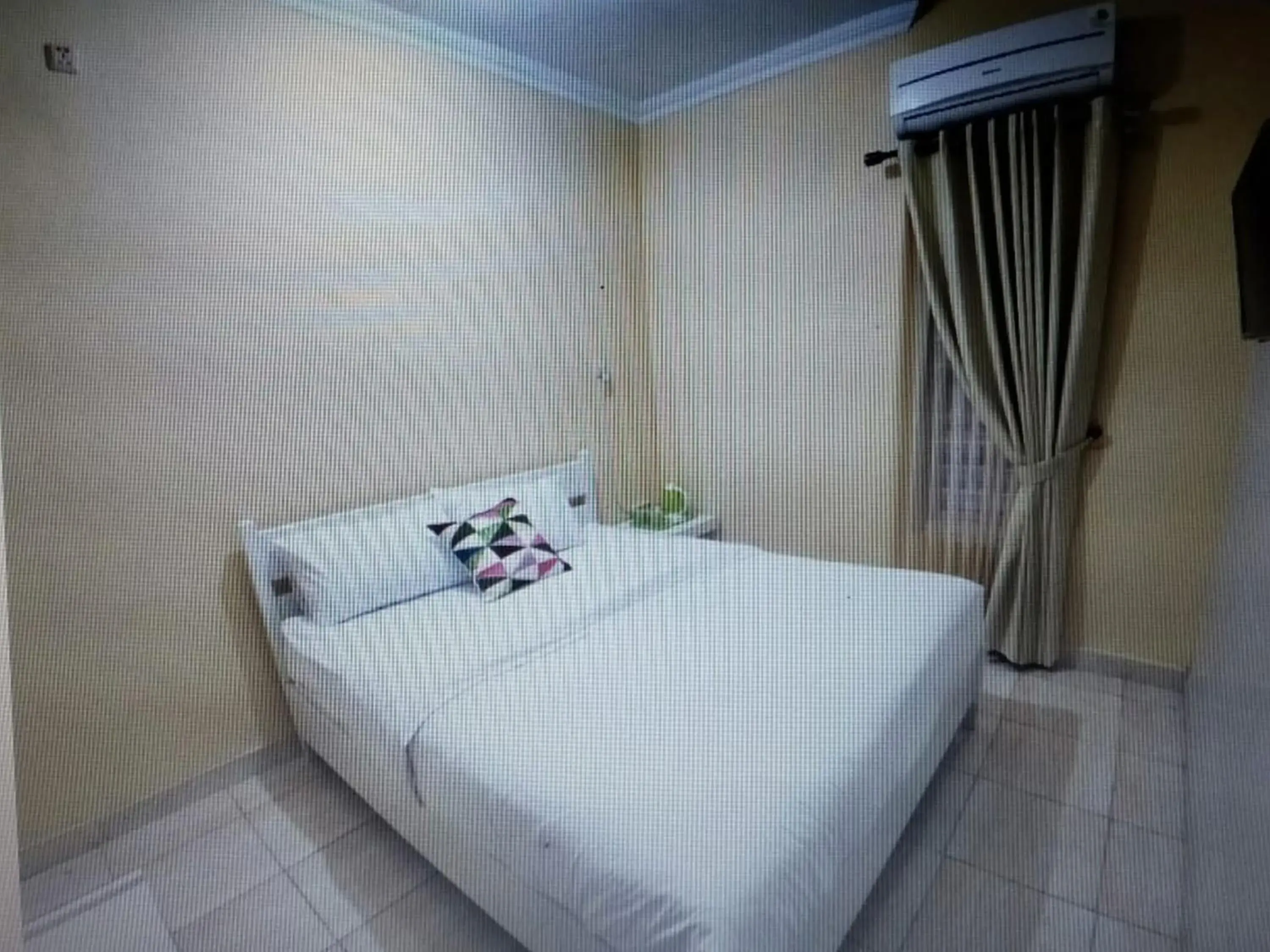 Bedroom, Bed in Omah Inap D24 Syariah near Universitas Aisyiah Yogyakarta Mitra RedDoorz Bedroom, Bed in Omah Inap D24 Syariah near Universitas Aisyiah Yogyakarta Mitra RedDoorz