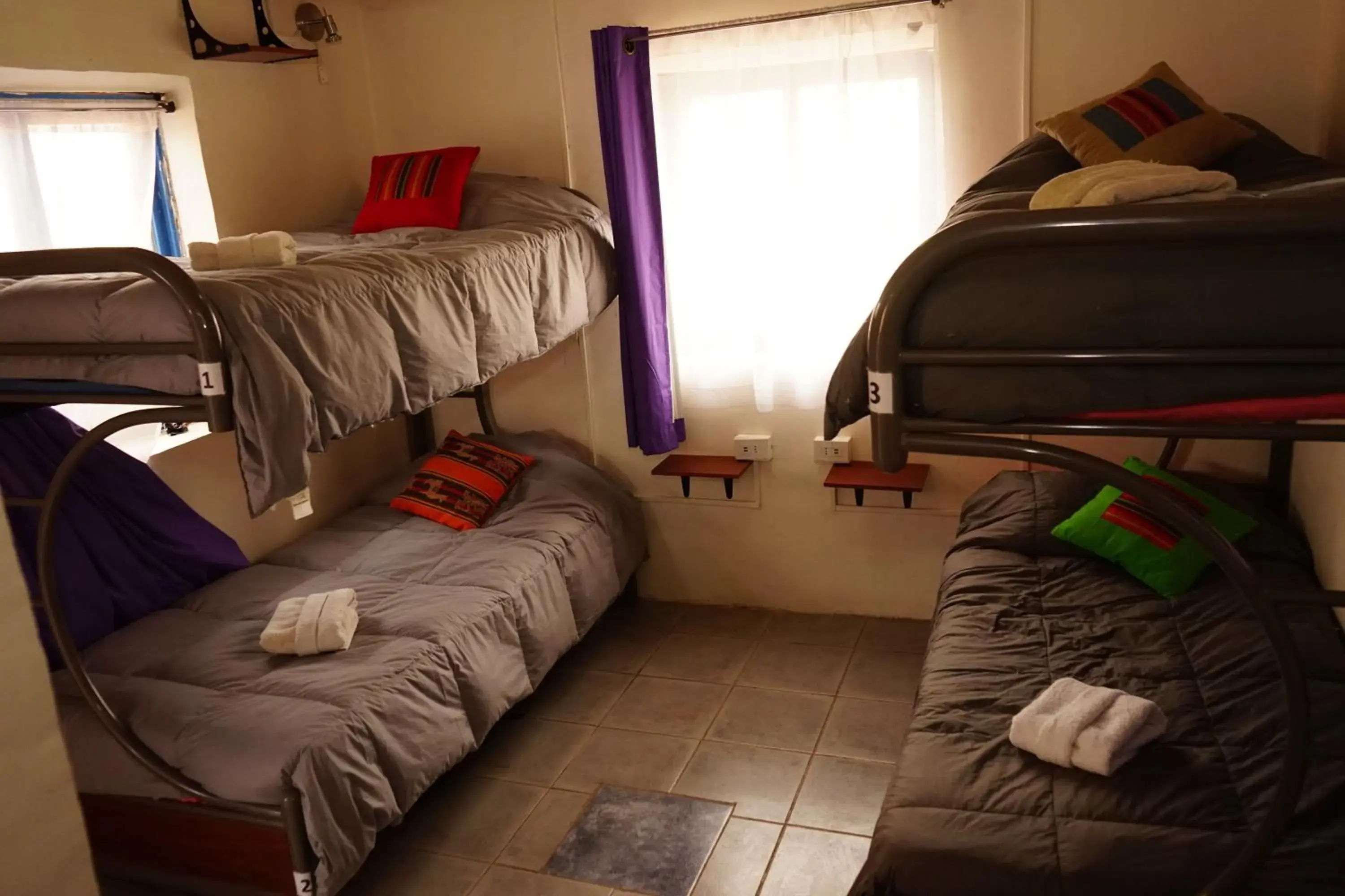 Bed in 4-Bed Mixed Dormitory Room in Hostal Mamatierra Bed in 4-Bed Mixed Dormitory Room in Hostal Mamatierra