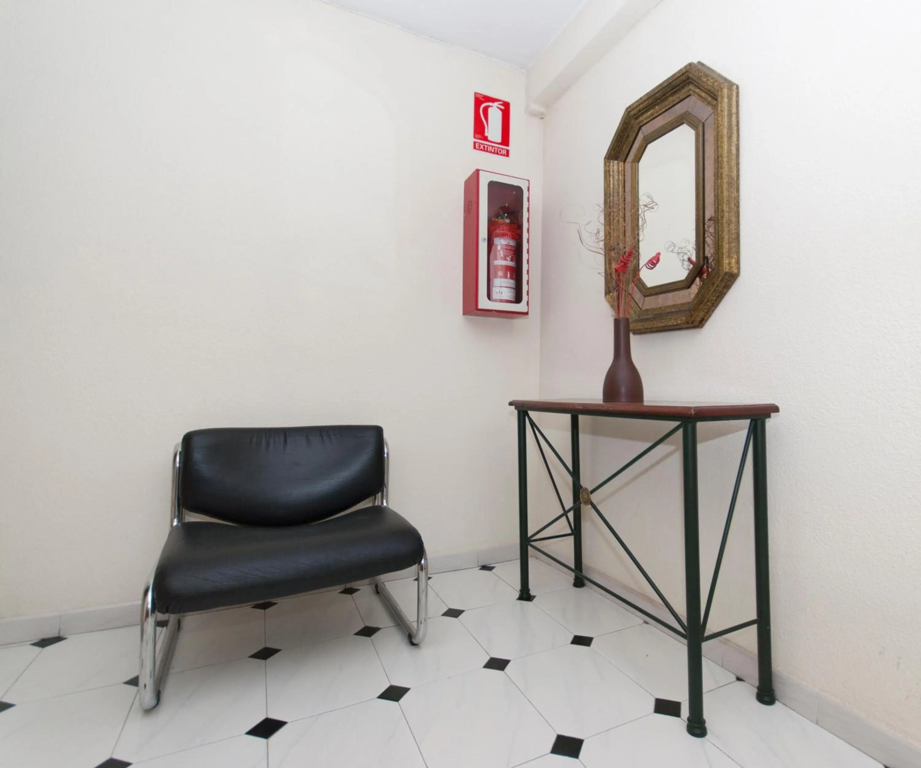 Decorative detail in Hostal Goyma I