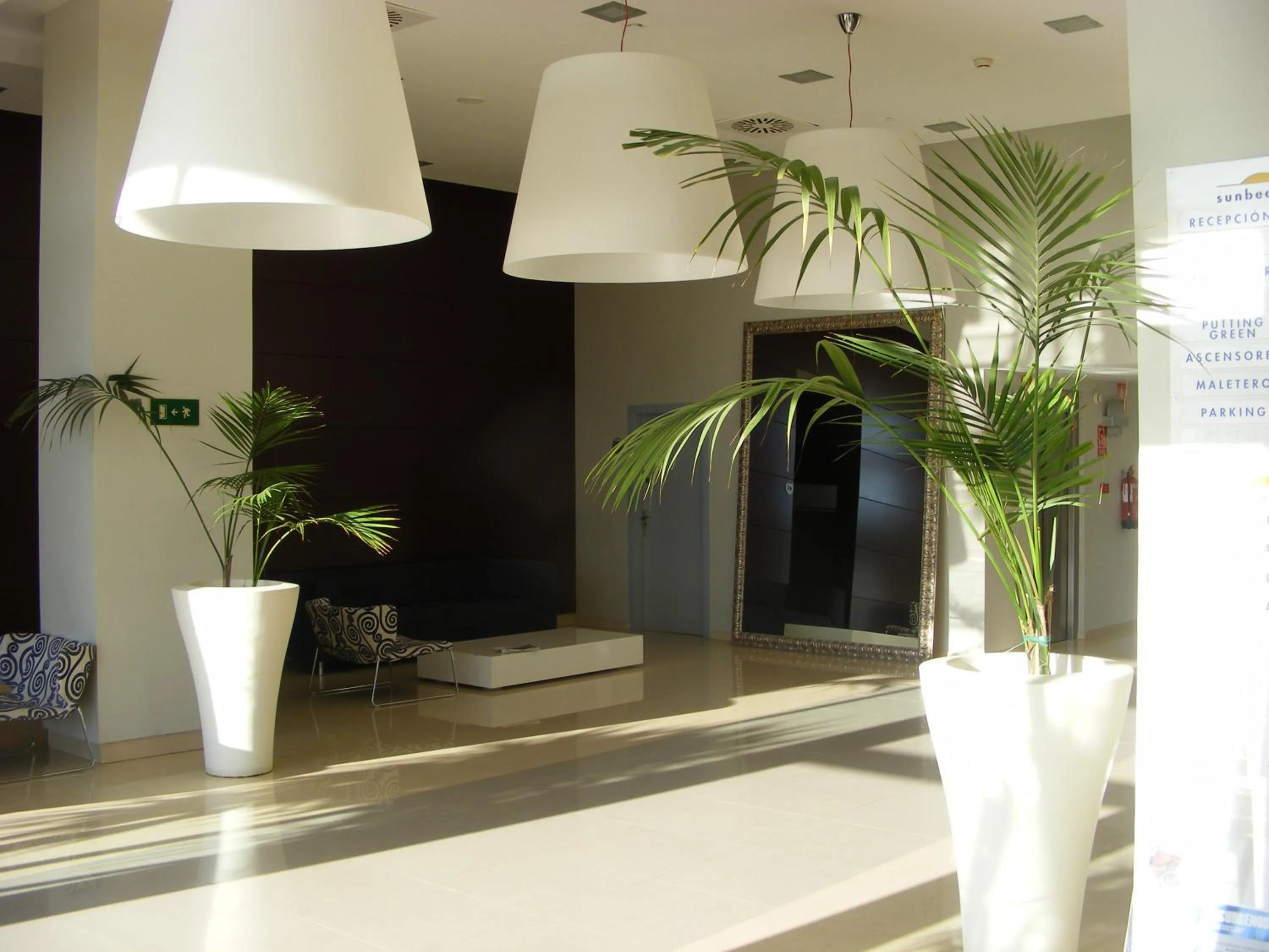Lobby or reception in Apartamentos Europa House Sun Beach